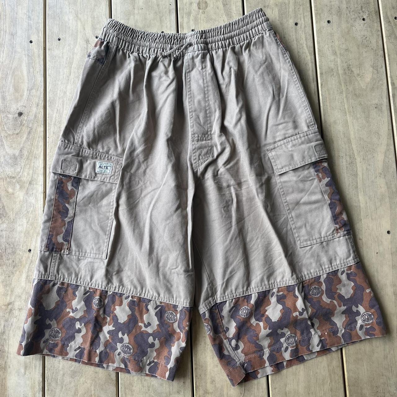 Altic Action Wear 3/4 Cargo Shorts Good quality... - Depop