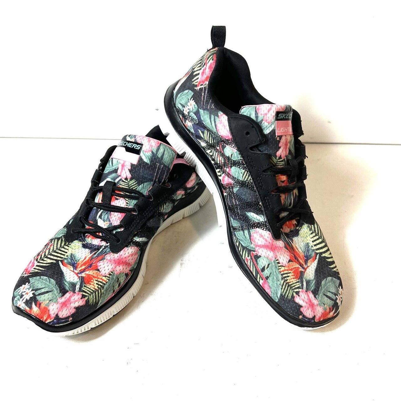 skechers flex sole trainers