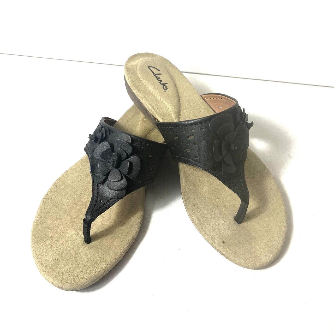 Clarks womens sales slippers size 9