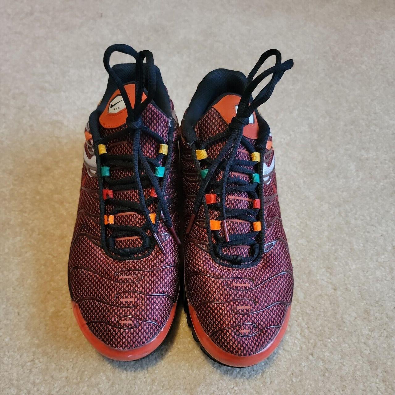 mens red nike air max trainers