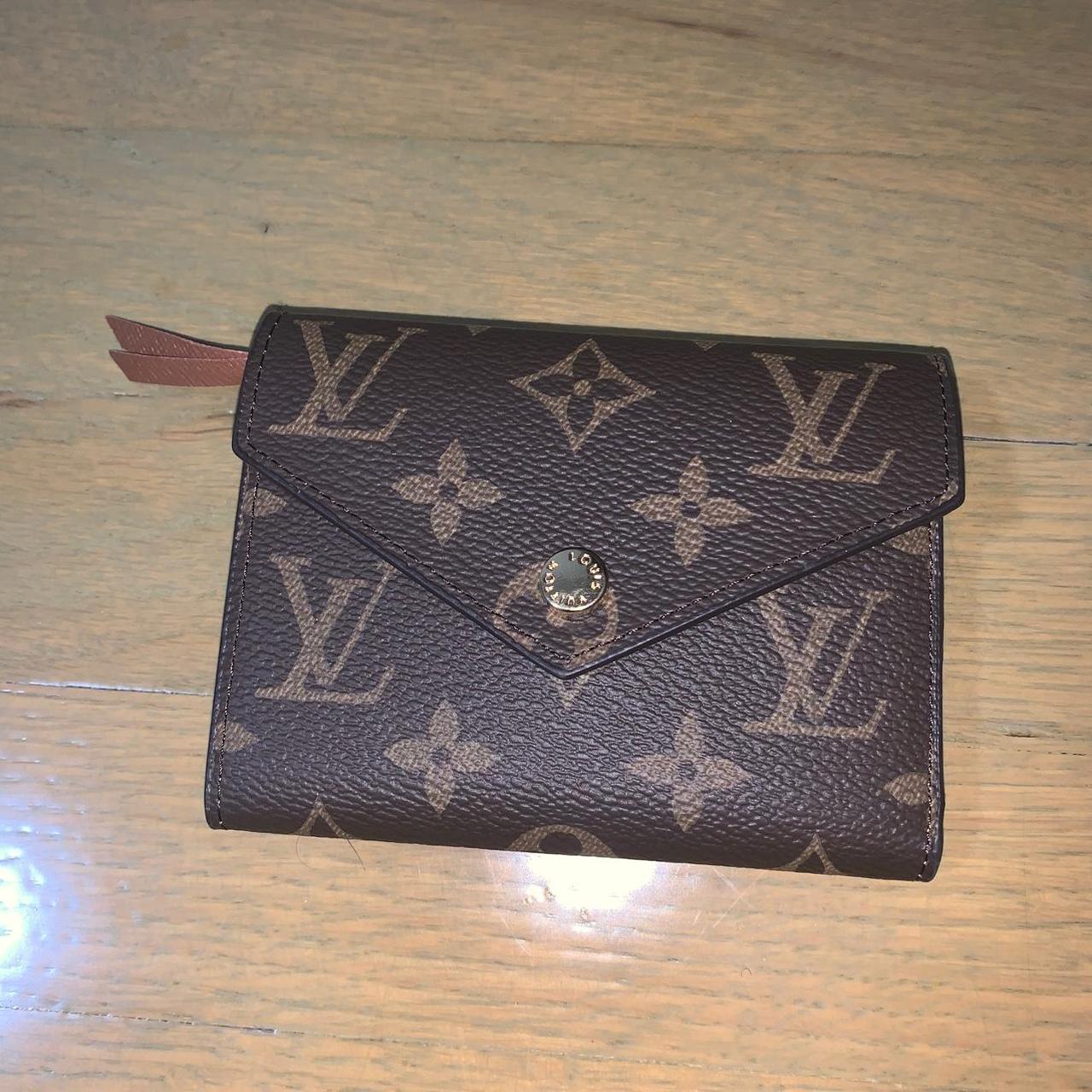 item listed by ladys12