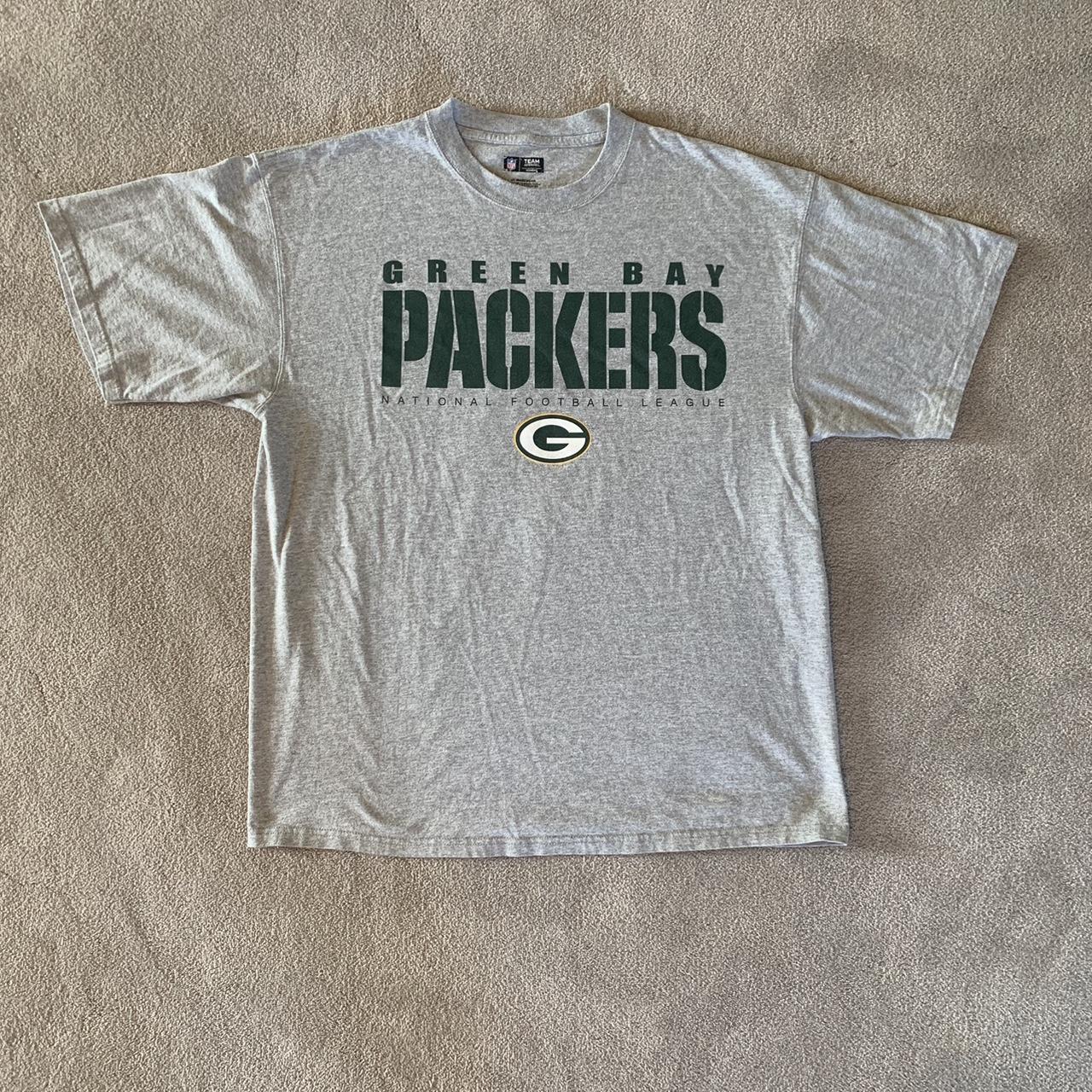 Vintage Green Bay Packers Graphic Tee I am 5,11 for - Depop