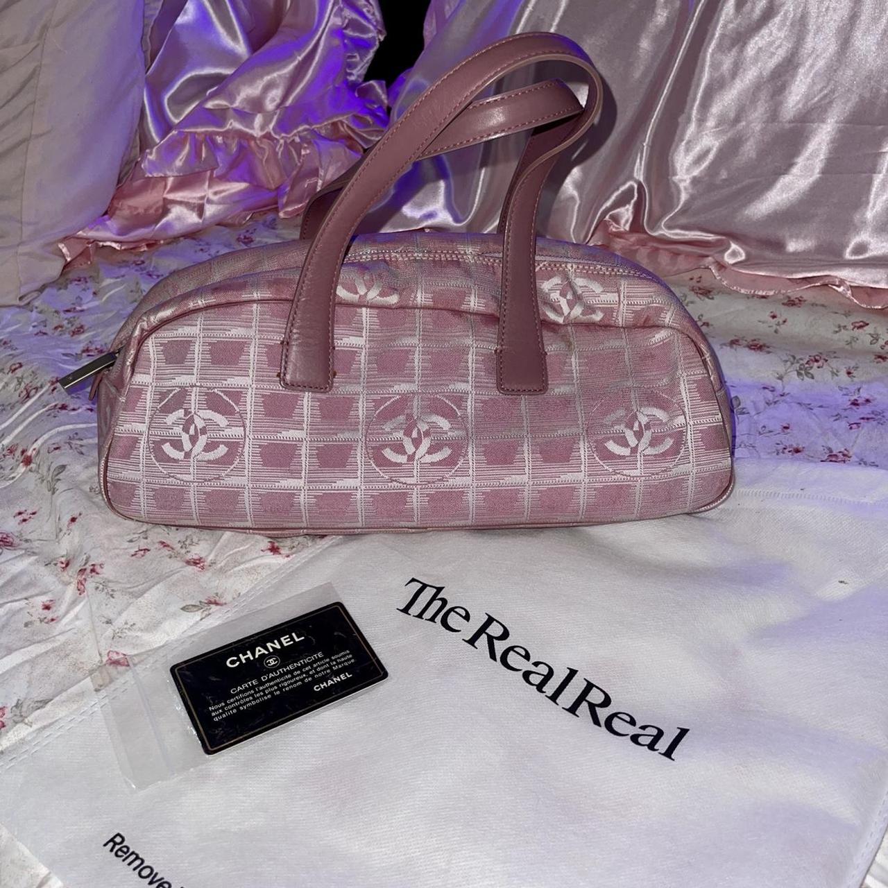 Chanel Women's Shoulder Bags - Pink