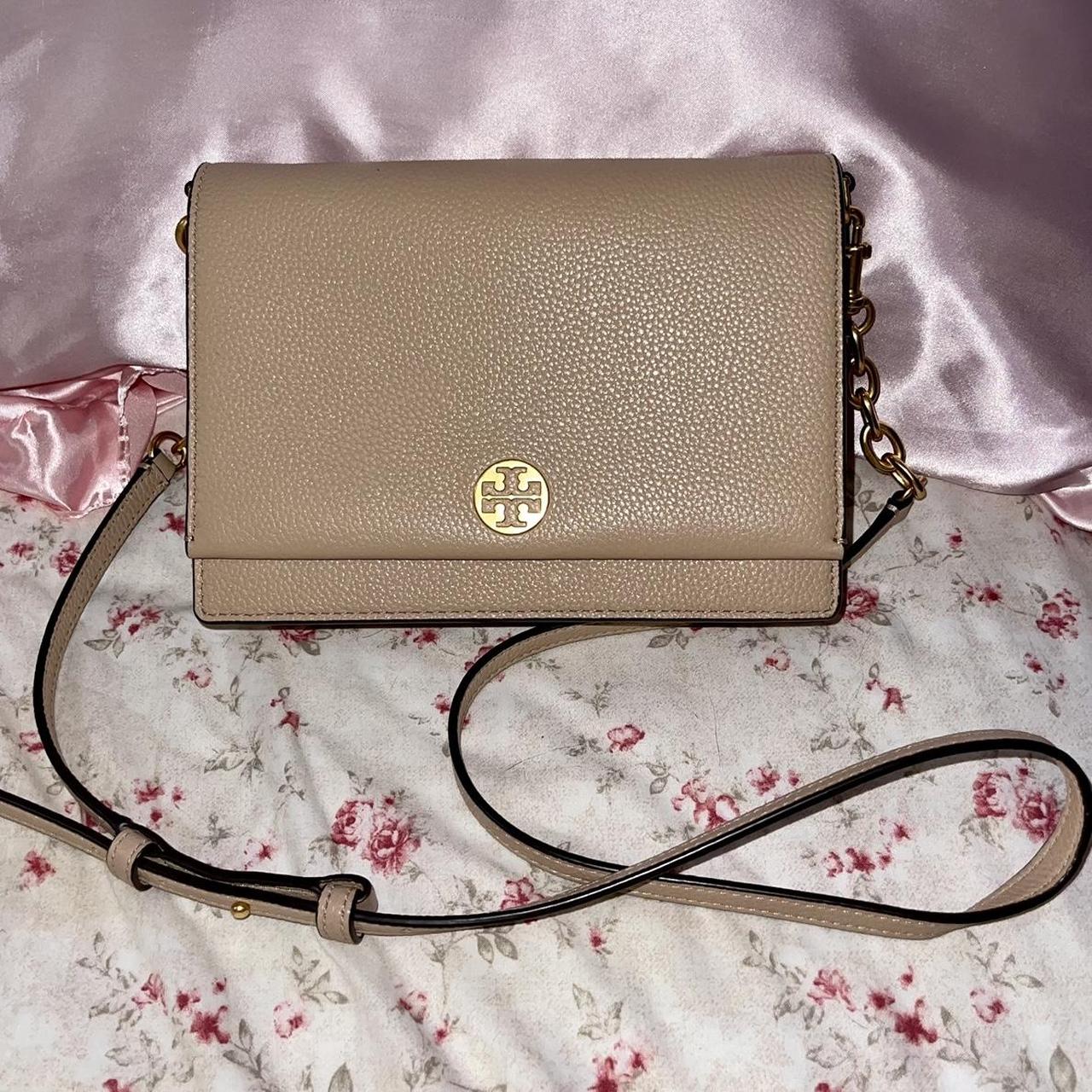 Used Tory Burch green Fleming NOT SMALL (not sure is med or large), Women's  Fashion, Bags & Wallets, Cross-body Bags on Carousell