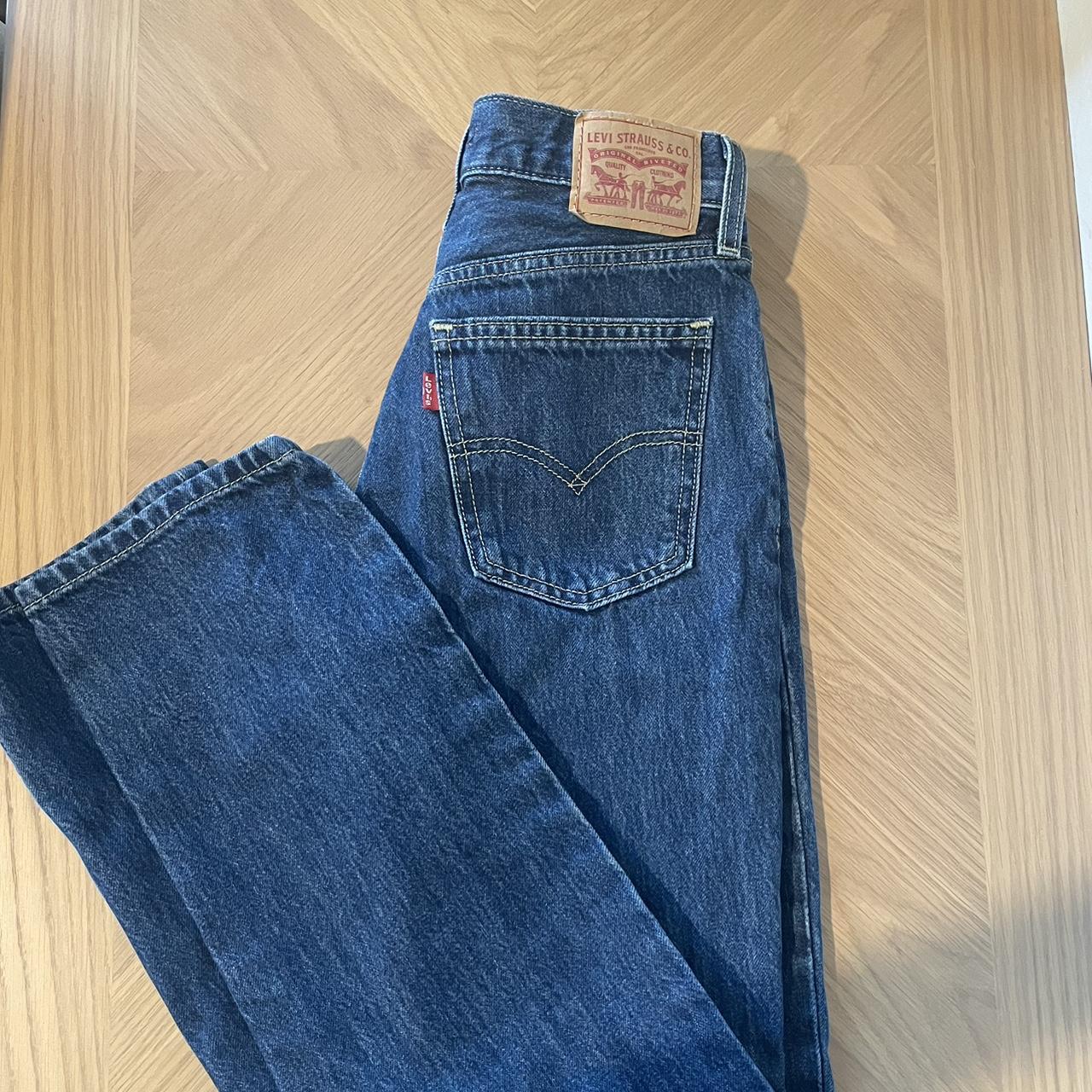 Levi’s women’s low pro jeans waist 24 in inseam 28 in - Depop