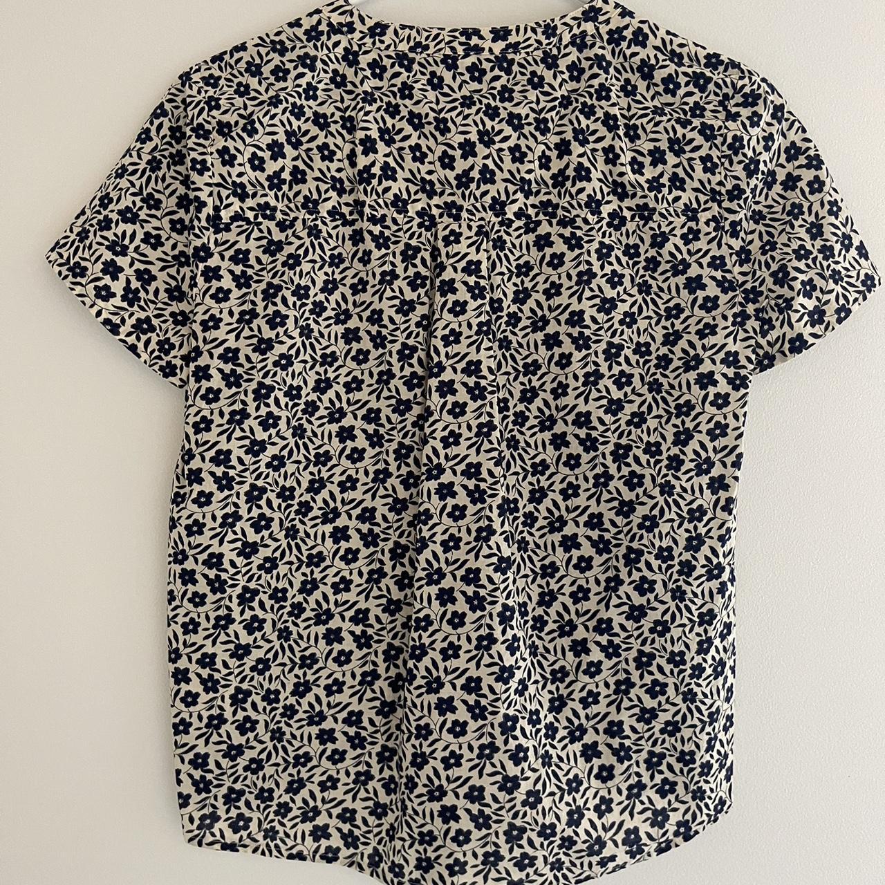 Women's Cream and Navy Blouse Depop