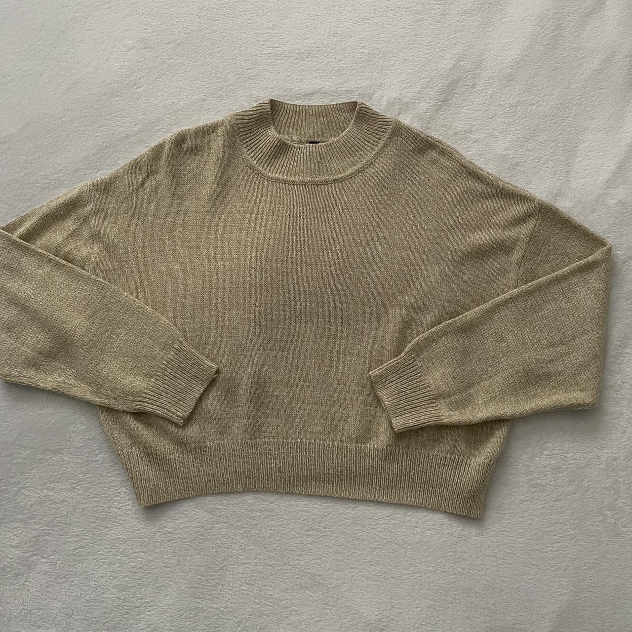 H&m Mock Neck Cream Sweater H&M Mock Neck Sweater Great
