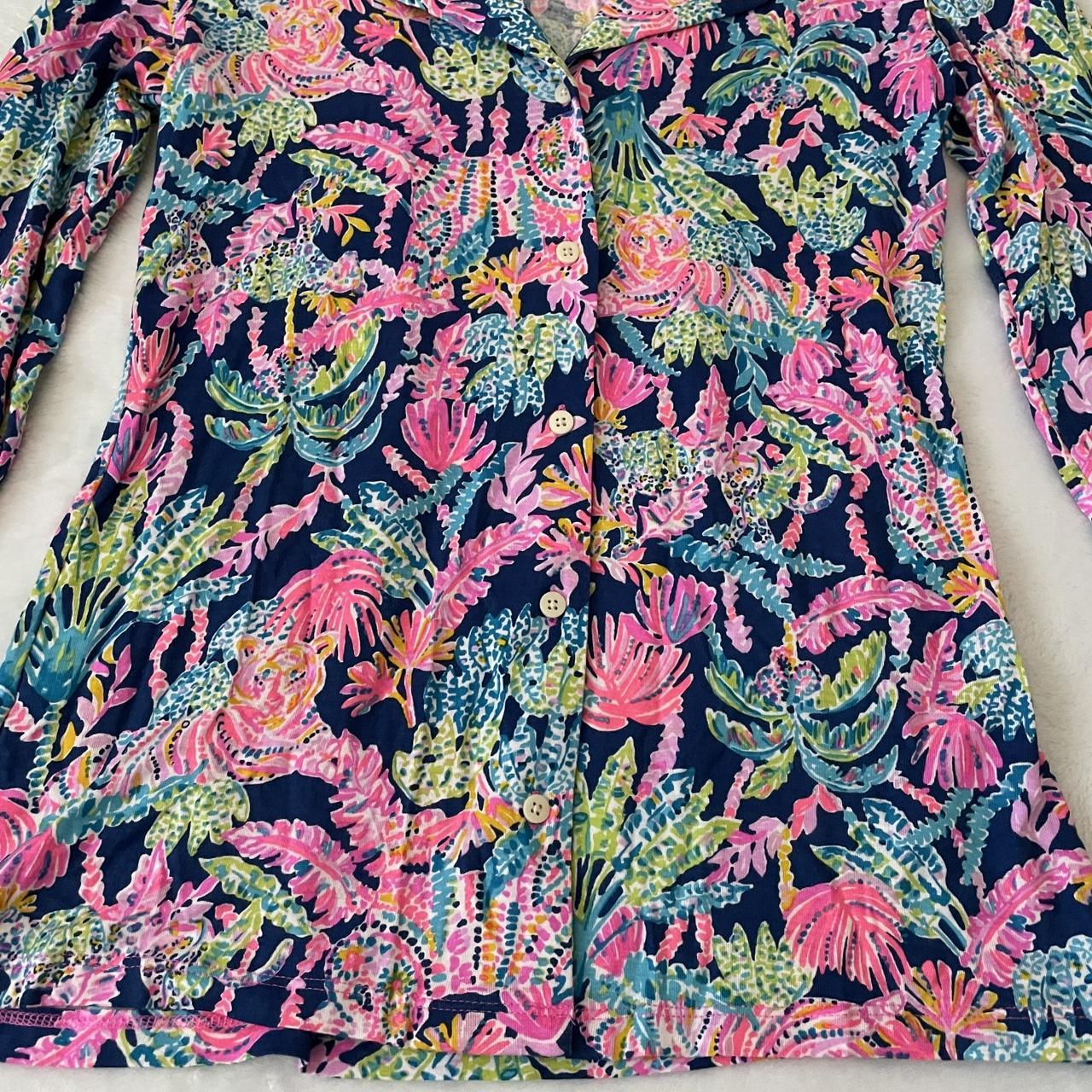 Lilly Pulitzer “Seen and Heard” button-up PJ top. •... - Depop