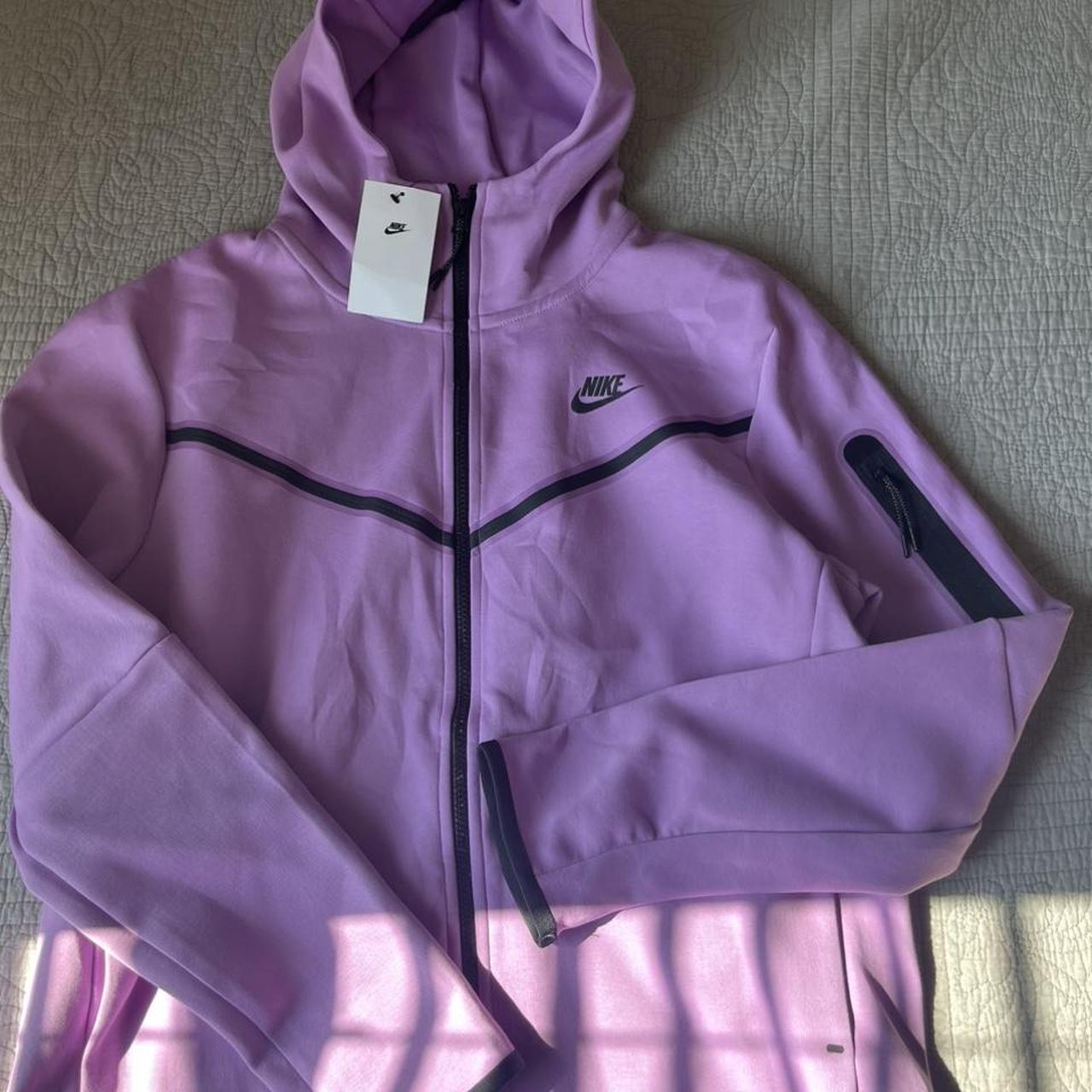 nike tech fleece violet