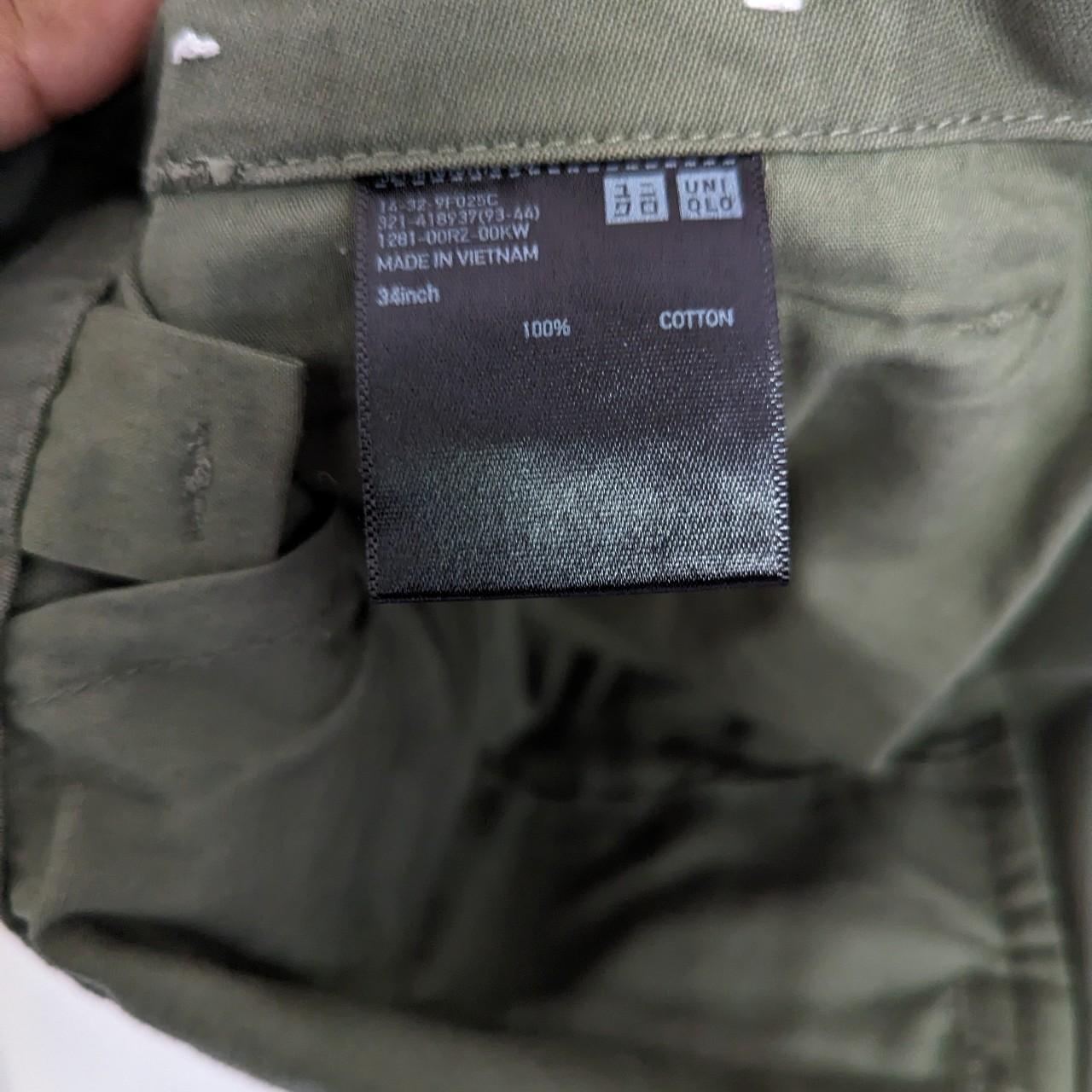 Uniqlo army green cargo pants Great piece, just... - Depop