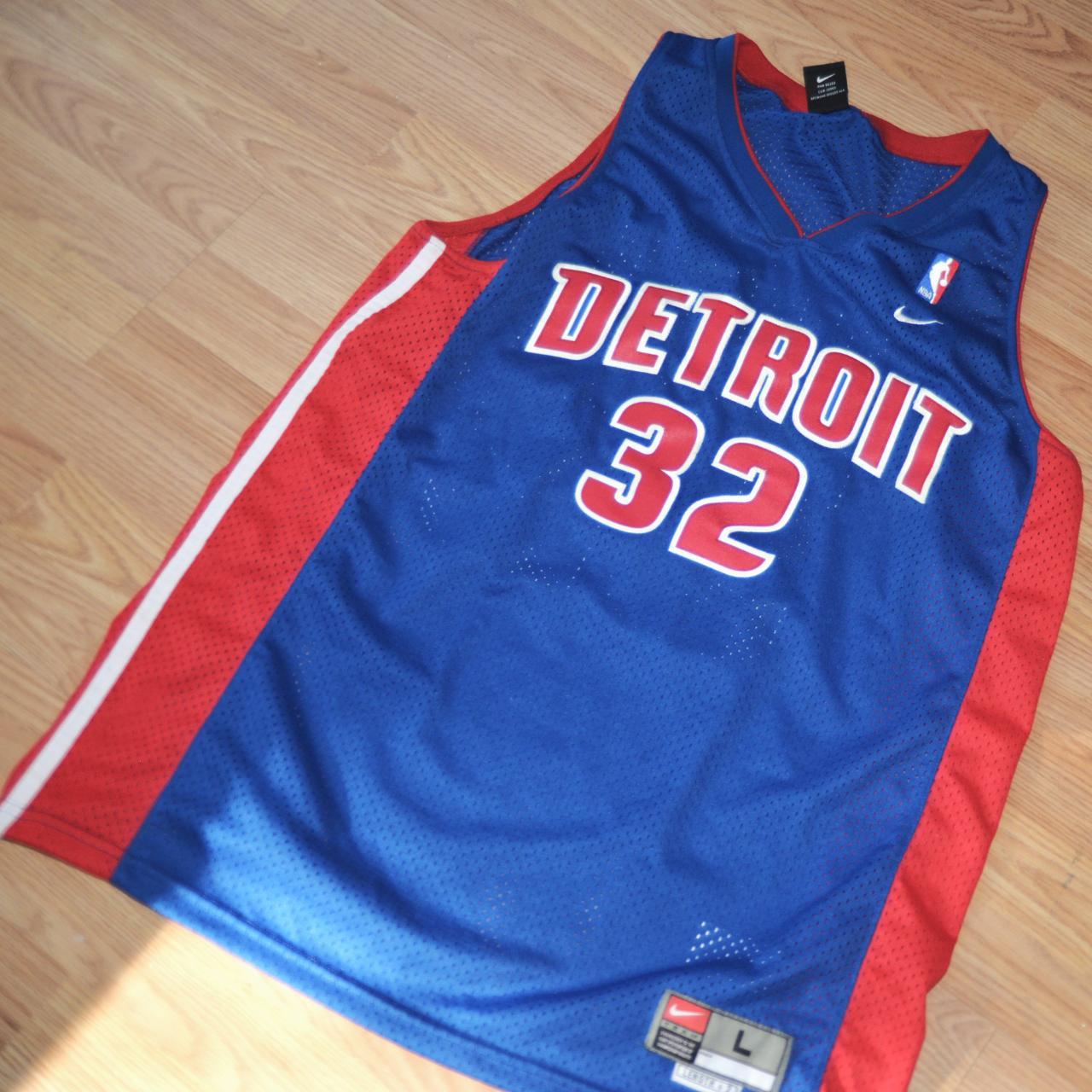 Vintage 2000s Nike Pistons Jersey Hamilton Size... Depop