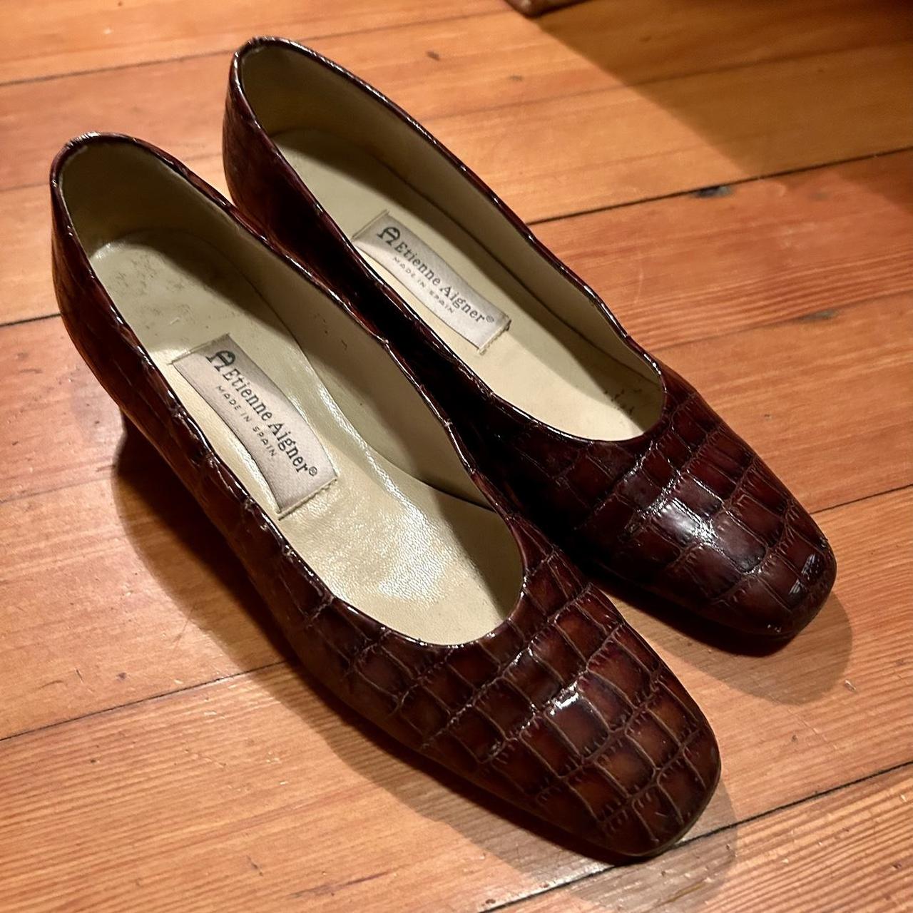 Etienne Aigner low heel shoe Size 7.5 Depop