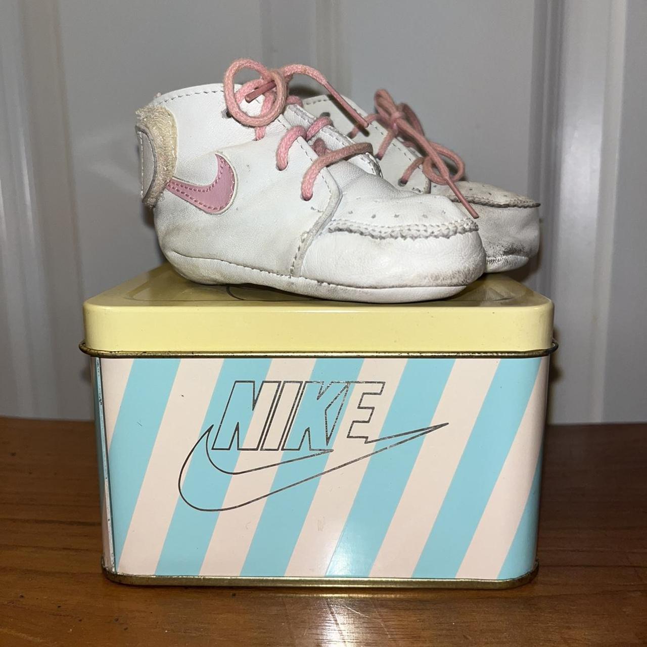 Vintage nike hot sale baby shoes