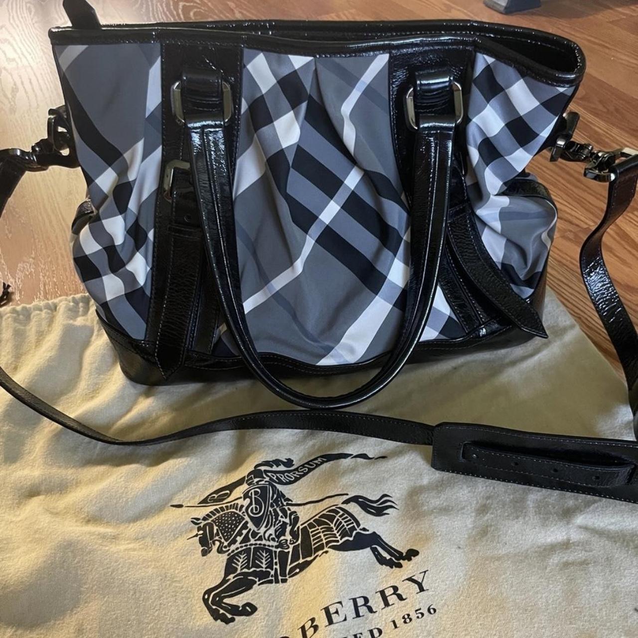 BRAND NEW AUTHENTIC BURBERRY VINTAGE CHECK AND - Depop