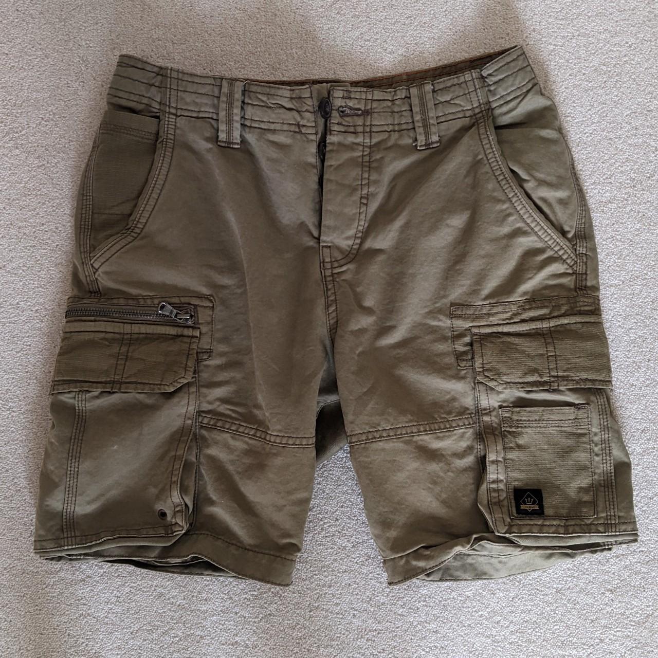 Men's beige khaki baggy cargo shorts Like new,... - Depop