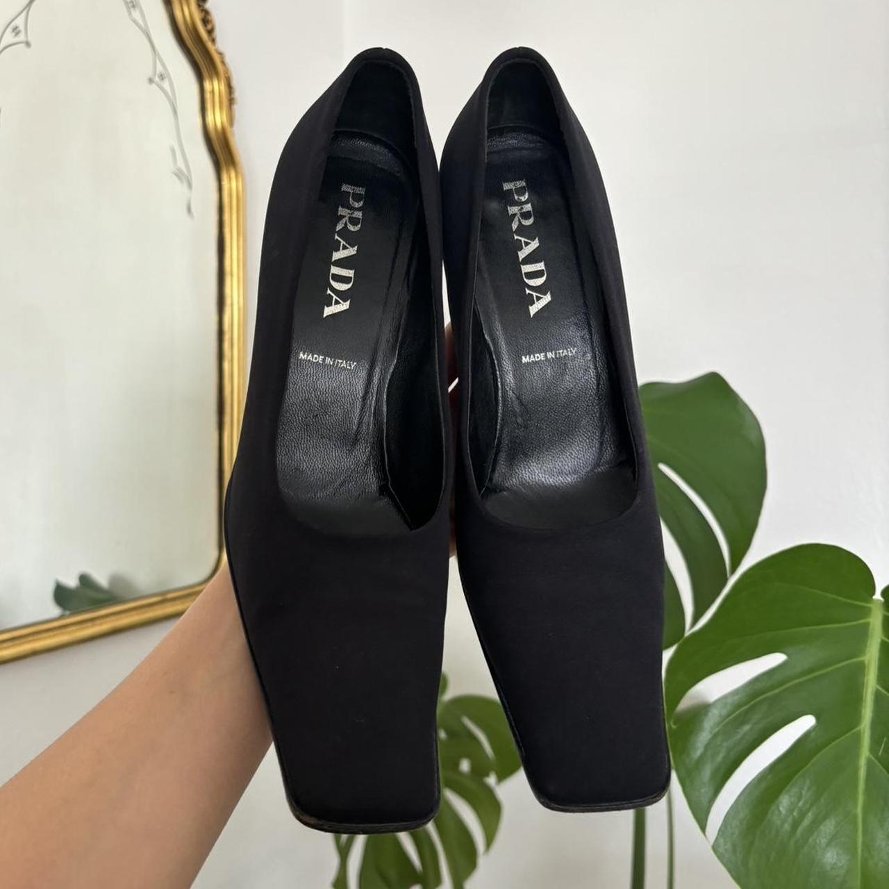 Vintage prada clearance pumps