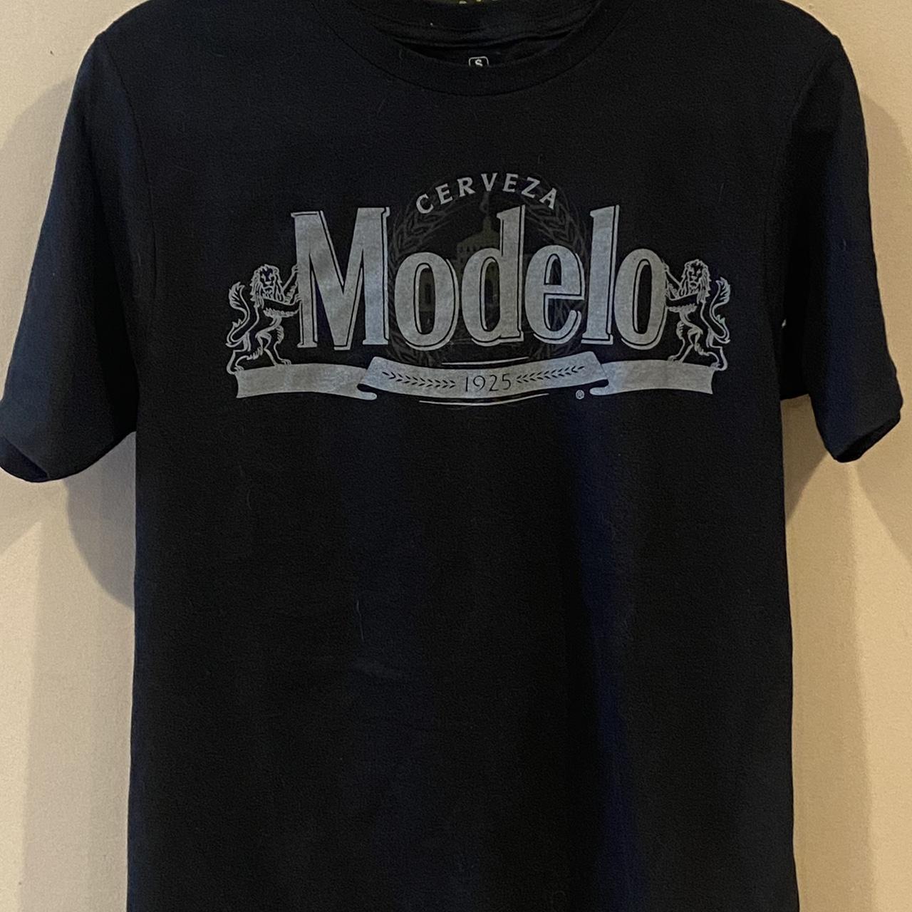 New modelo shirt wore it once not the fit I... - Depop