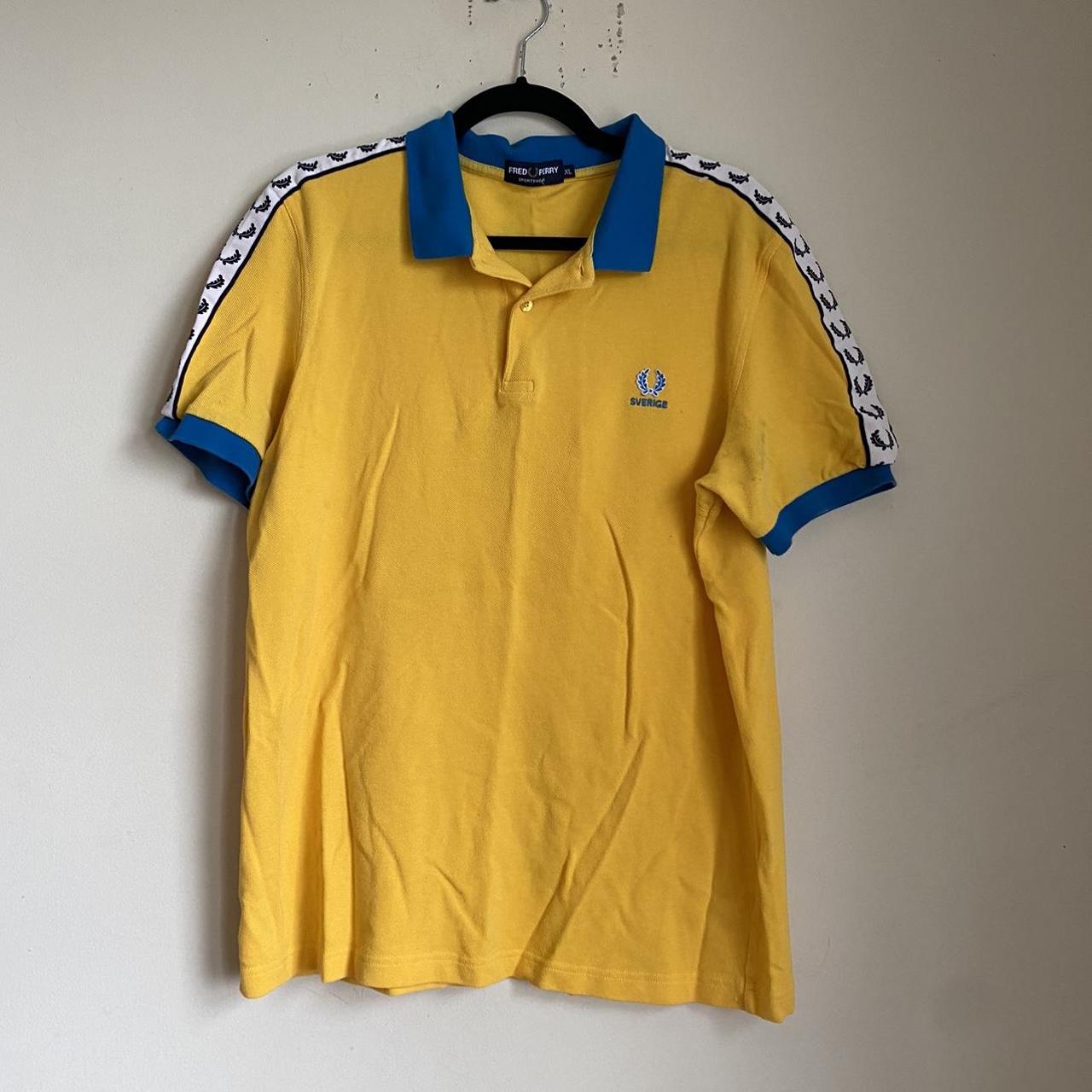 Fred Perry Men's Yellow and Blue Polo-shirts