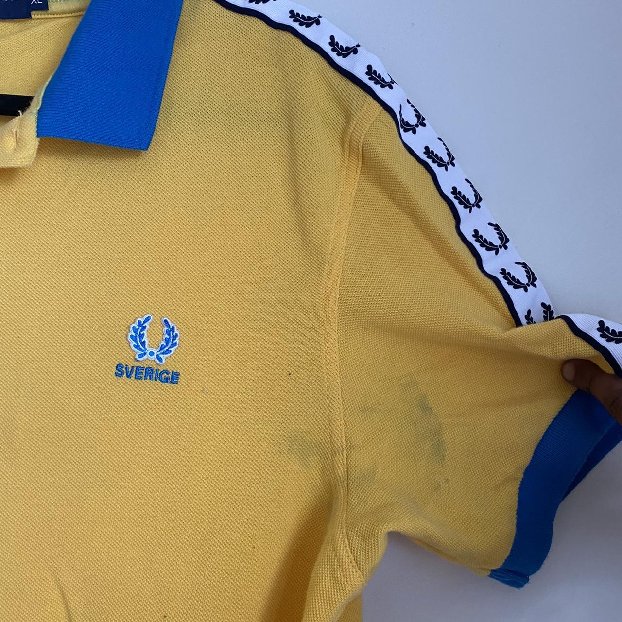 Fred Perry Men's Yellow and Blue Polo-shirts (4)