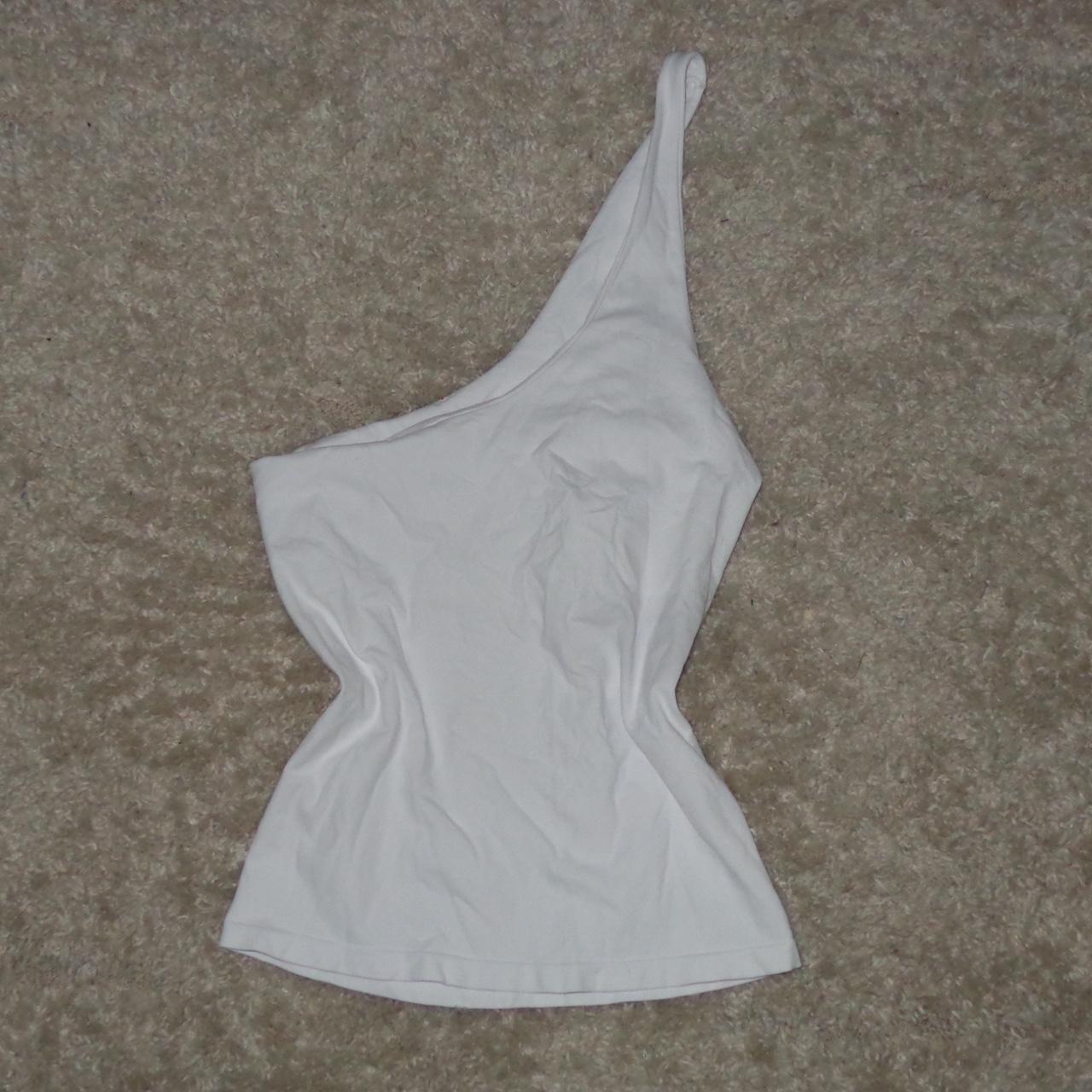 item listed by pinkthriftgod