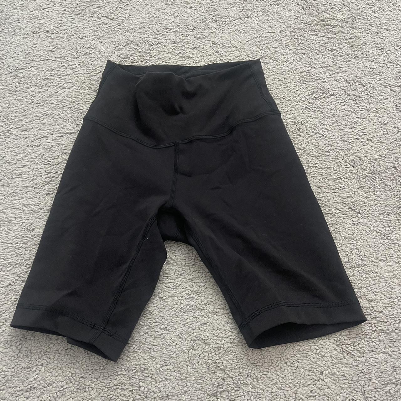 black lulu biker shorts size 4 - Depop