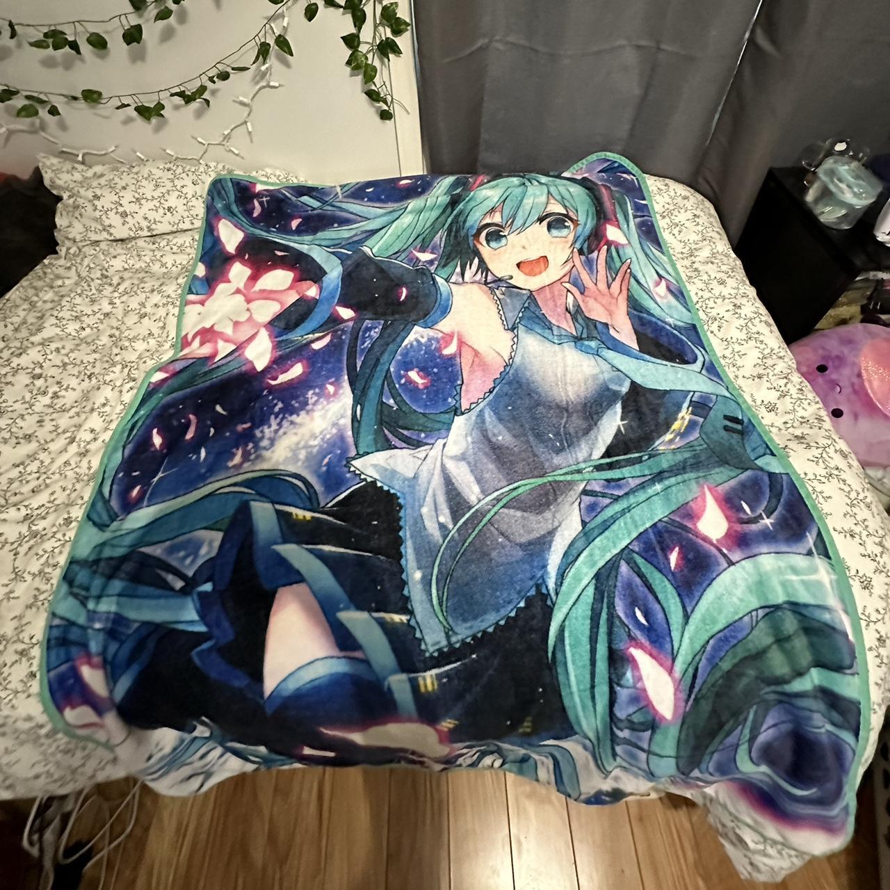 Hatsune Miku blanket Used a few times Still in... Depop