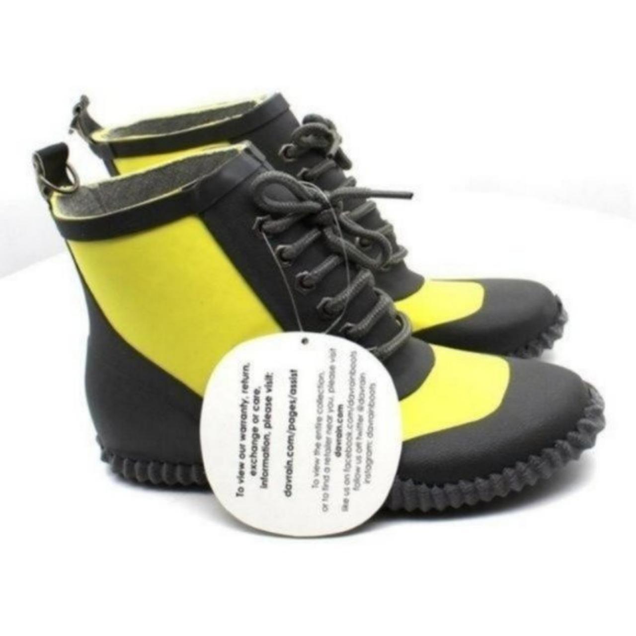 Däv Women's Yellow and Black Boots (3)