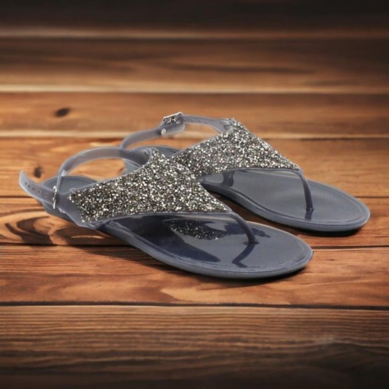 Olivia miller flip hot sale flops