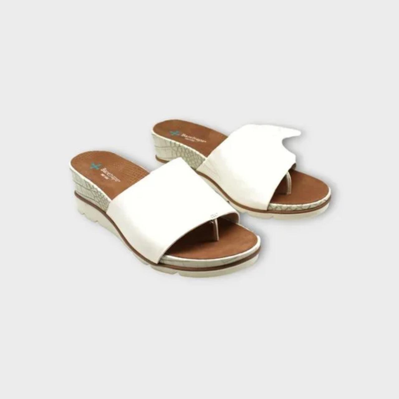 Baretraps slide store sandals