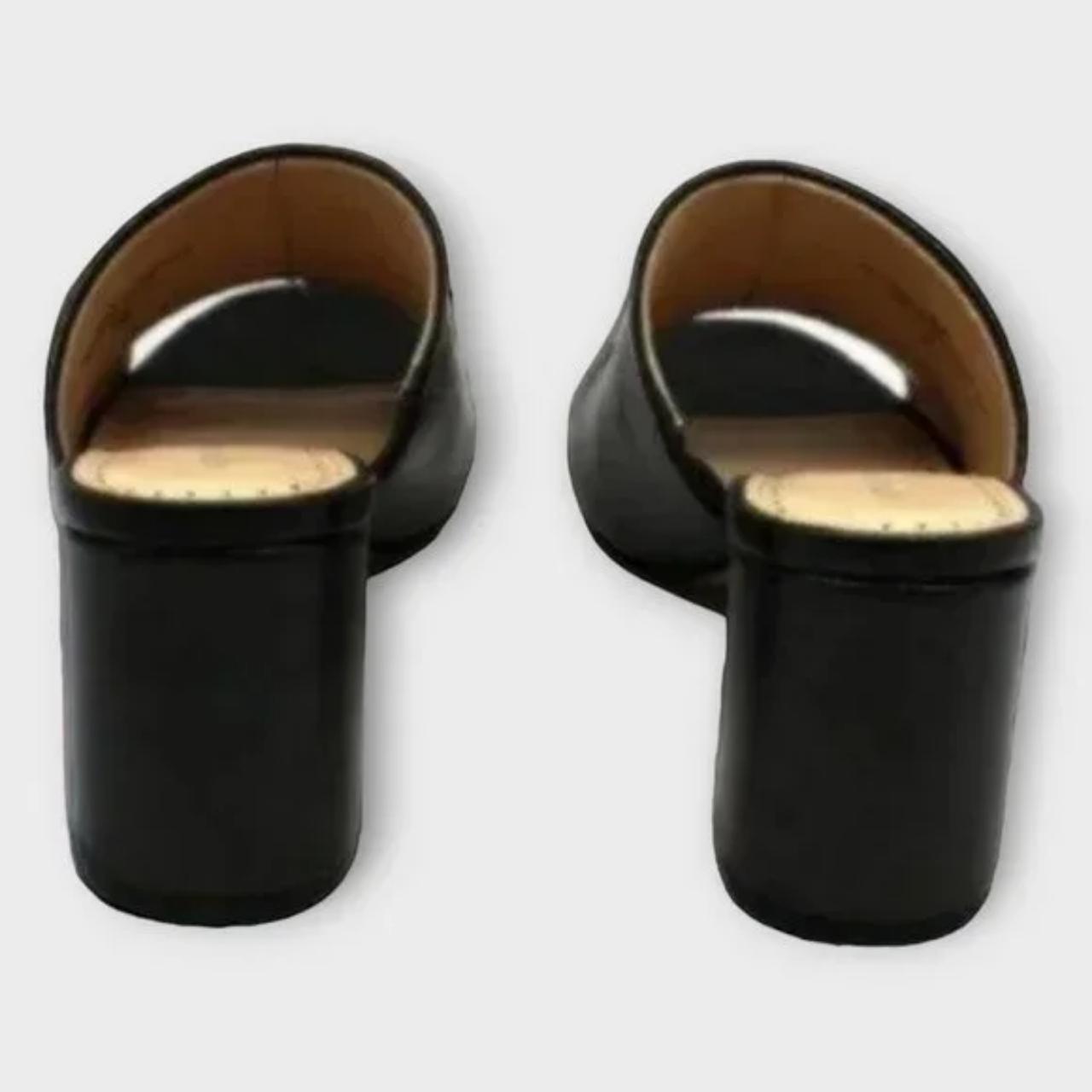Adrienne Vittadini Sandals, Color: black, Material