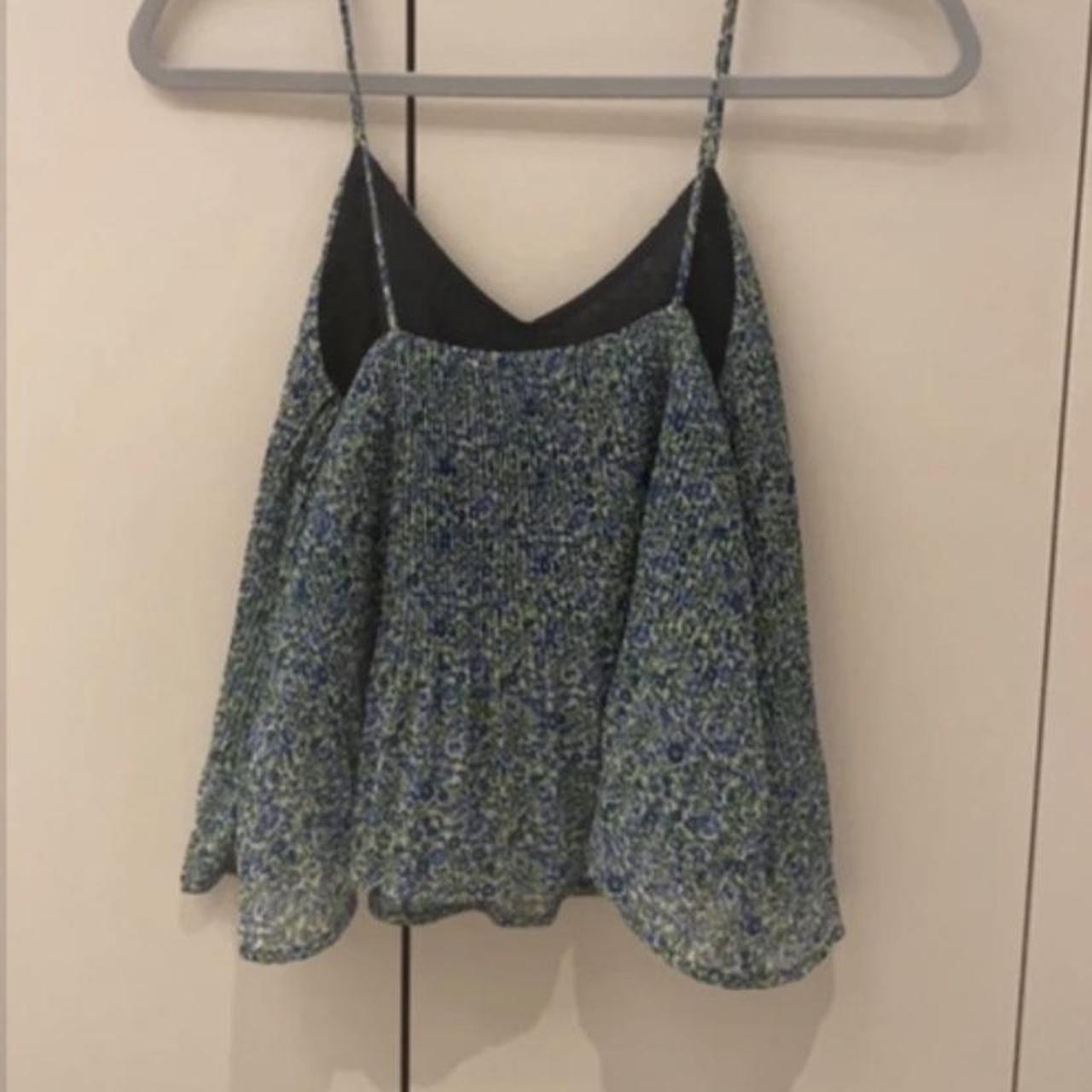 Mango top Súper cute Size xs Barely worn - Depop