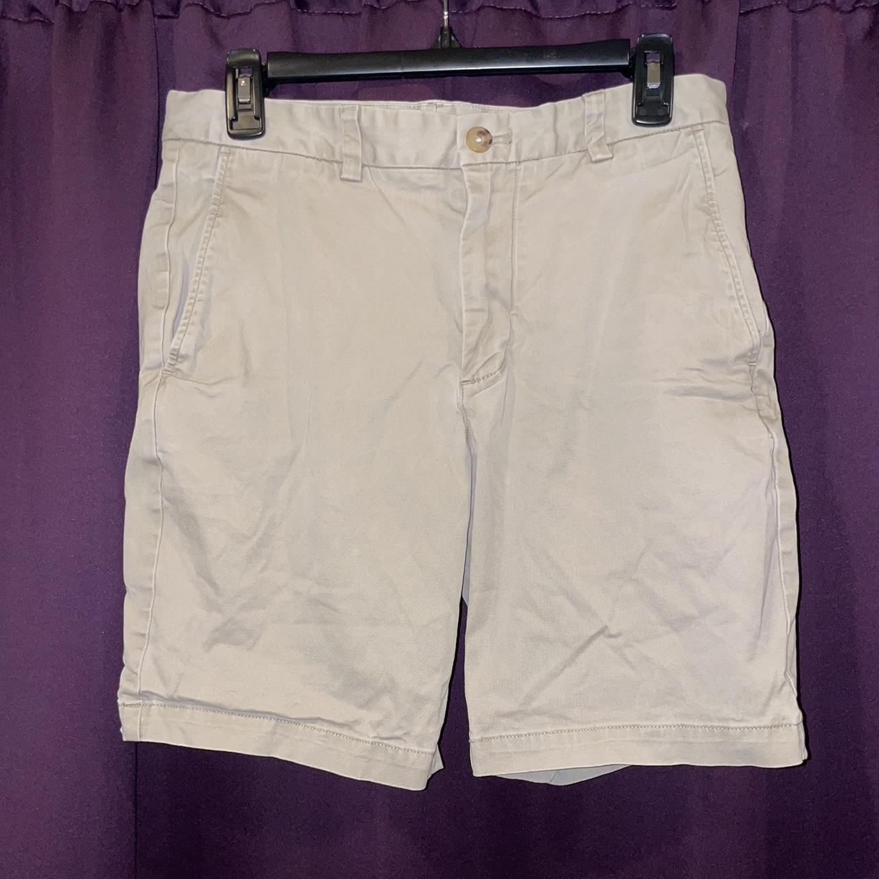 Vineyard Vines khaki shorts - Depop