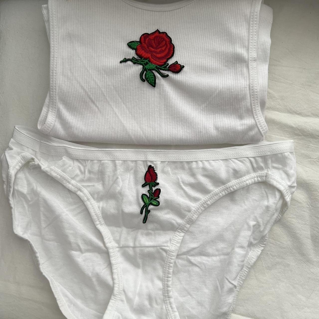 Women's White and Red Vestundershirts Depop