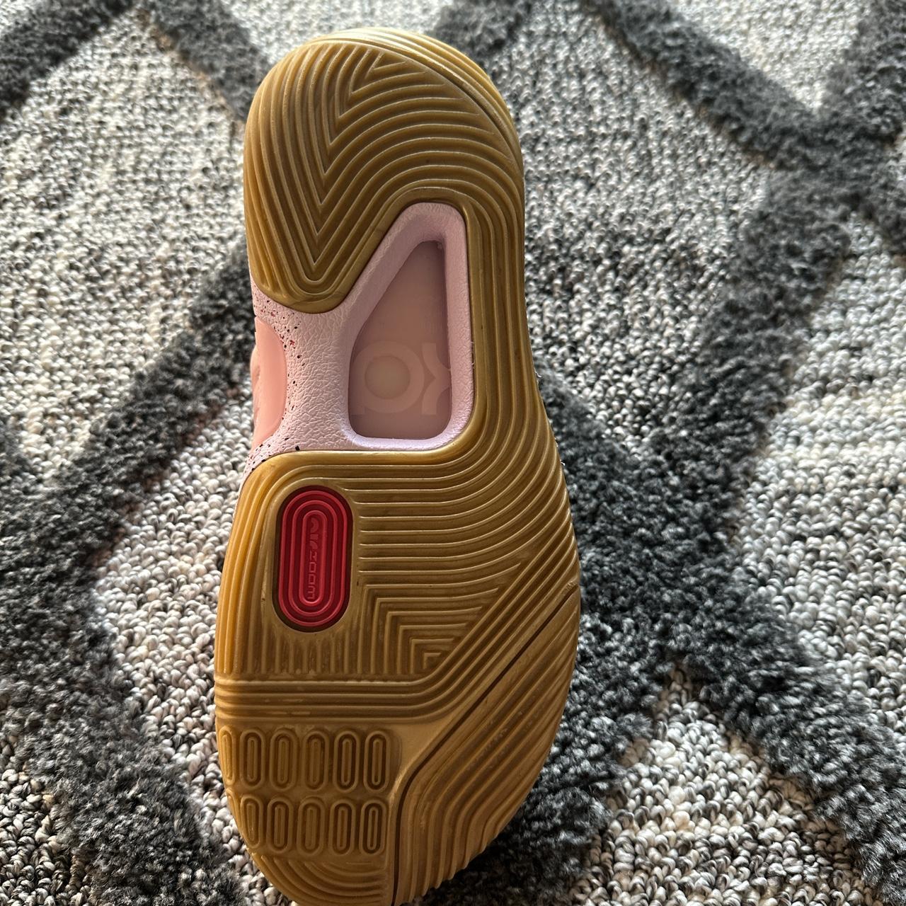 KD 14 AUNT PEARL SIZE 10.5 MENS WORN THREE TIMES NO... Depop