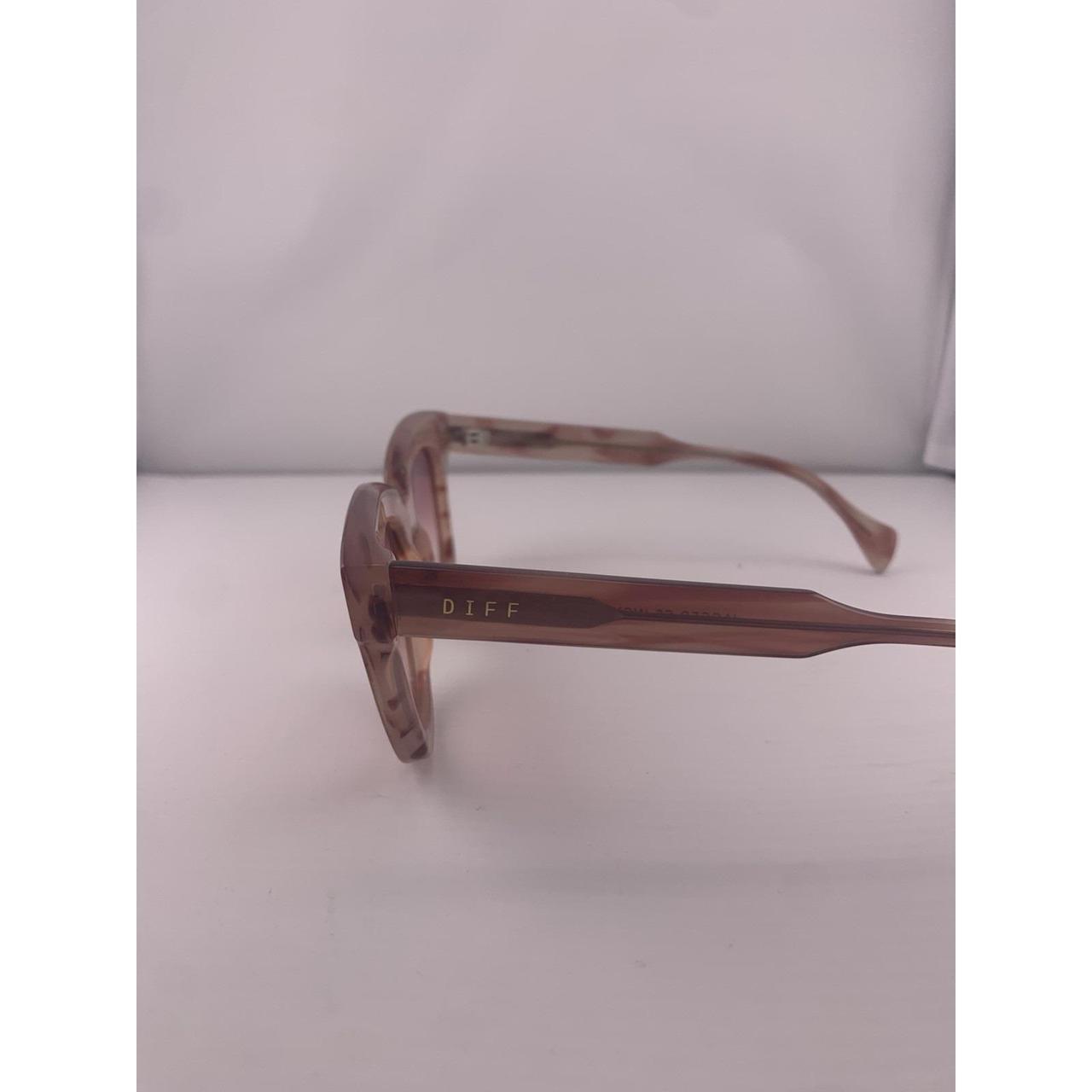 DIFF Women's Sunglasses - Black – DIFF Bella Pola… - image 3