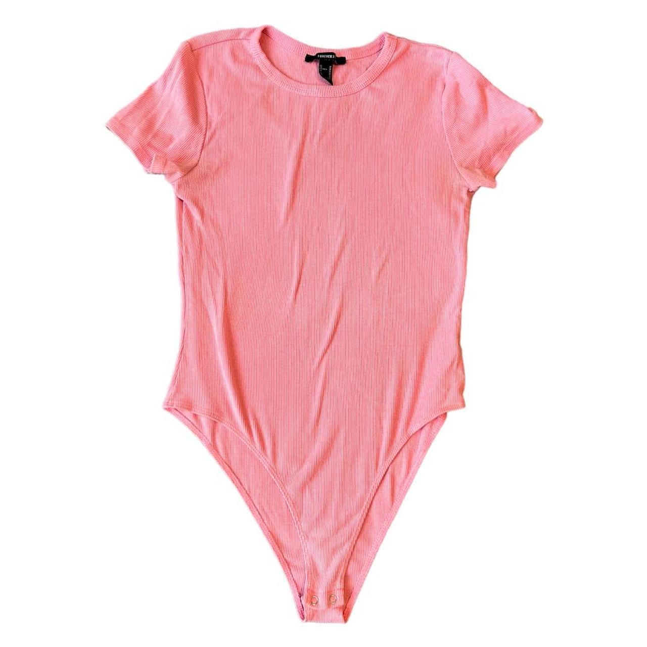 •Women’s Forever 21 pink bodysuit •Size medium DM... - Depop