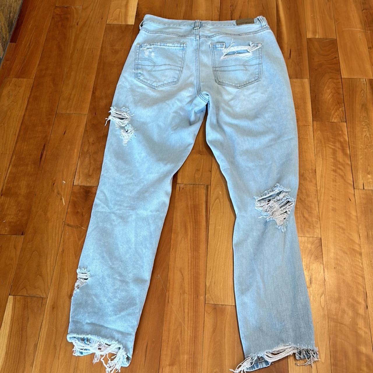 AE Ripped Mom jeans in size 4 regular light blue