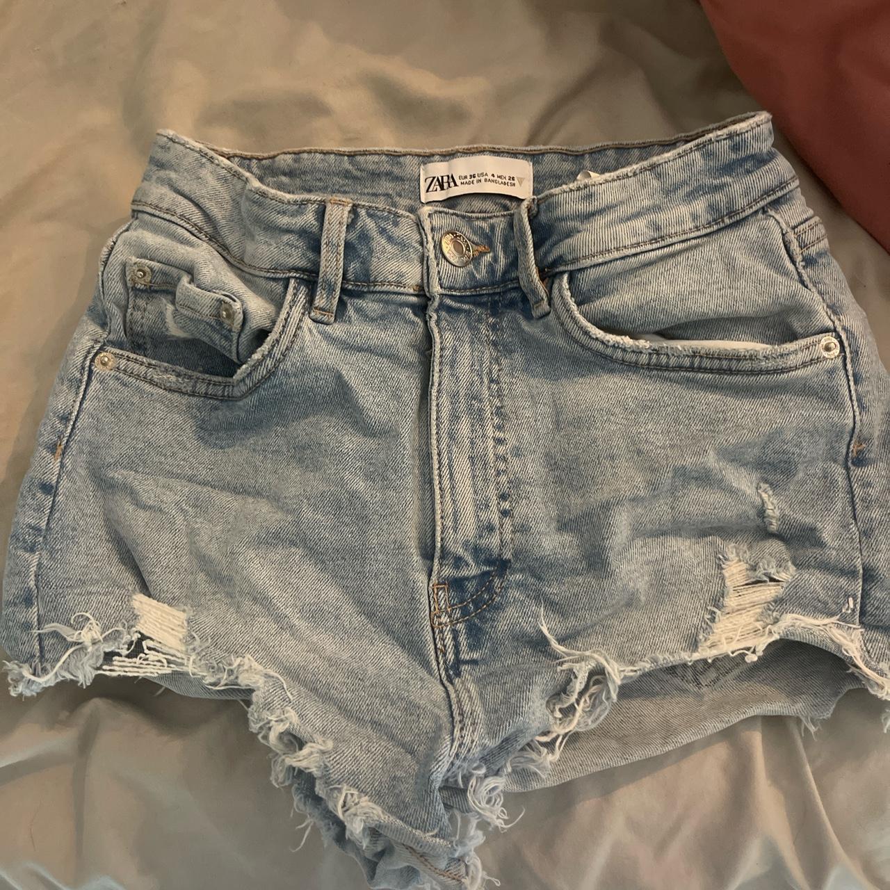 Zara short jean shorts, worn a few times, runs a... - Depop