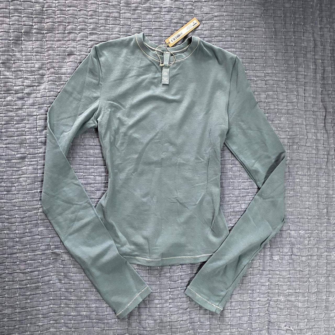 Skims cotton jersey long sleeve t-shirt Tagged size... - Depop