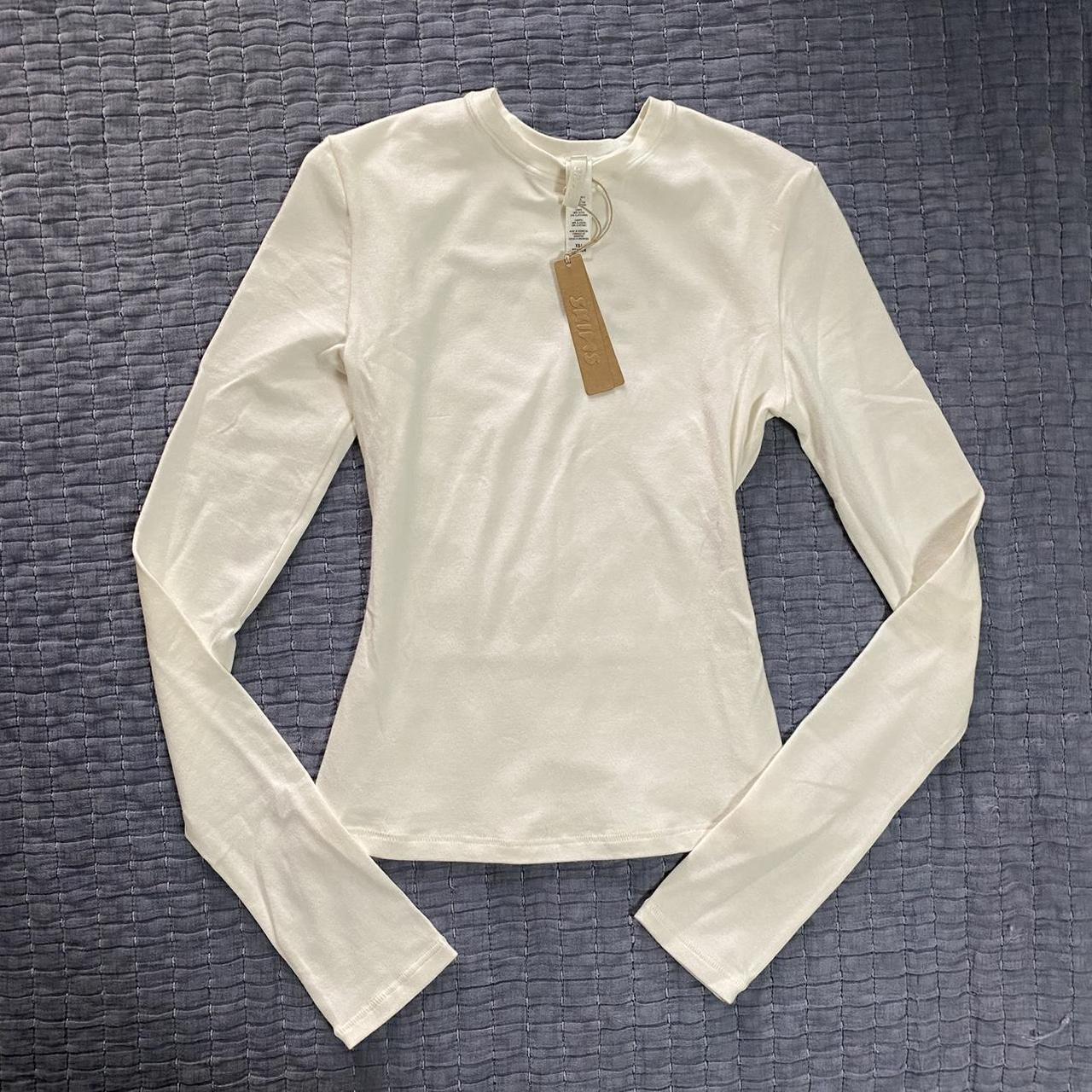 Skims cotton jersey long sleeve tshirt Tagged size... Depop