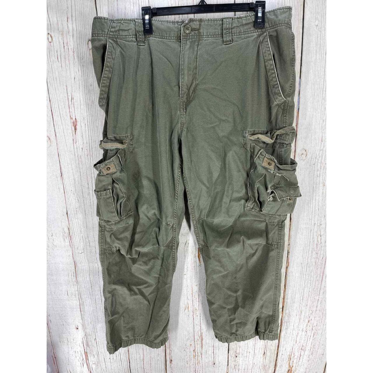 Hurley Cargo Pants Men 38 Green Mid Rise Pockets... - Depop