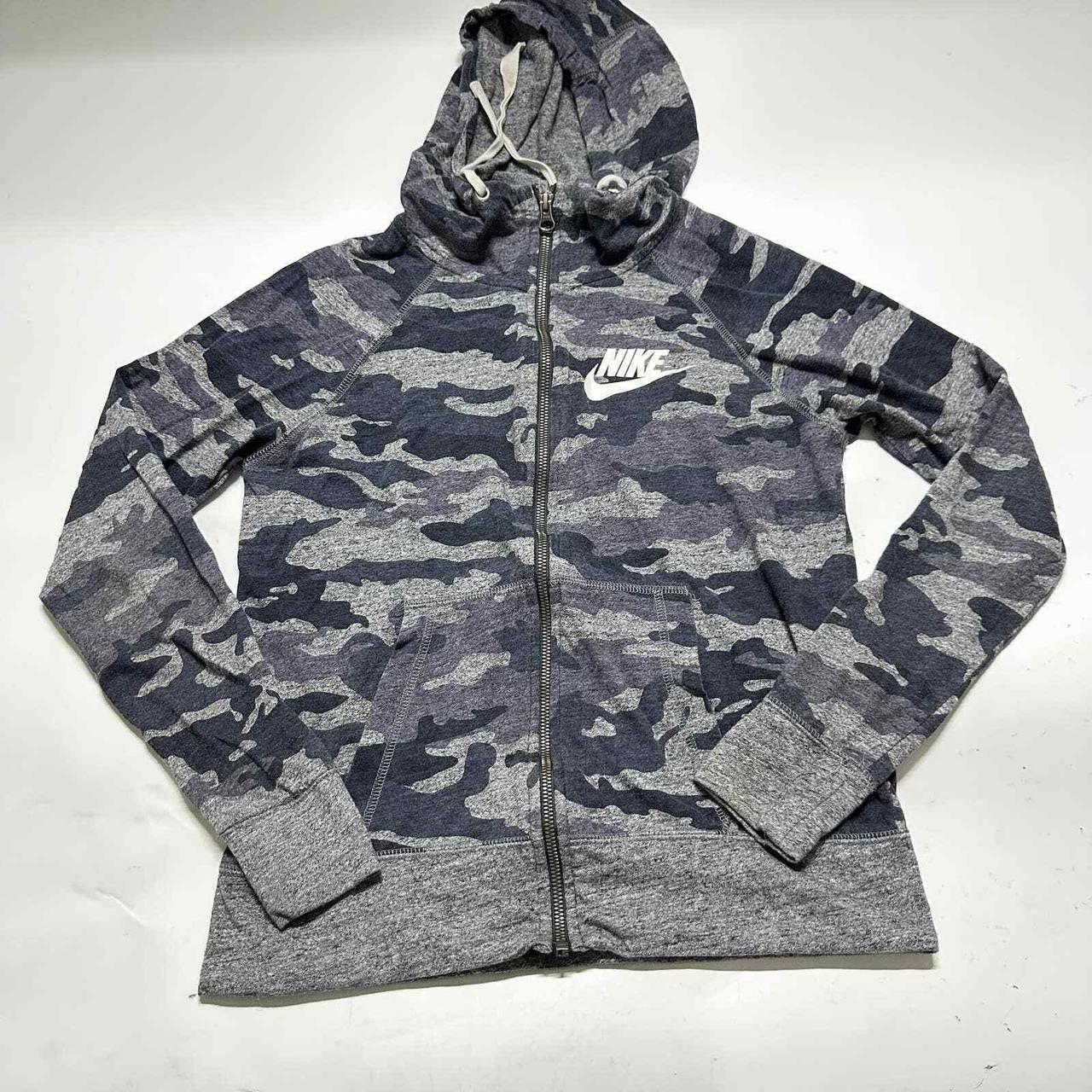 womens nike camo sweatshirt