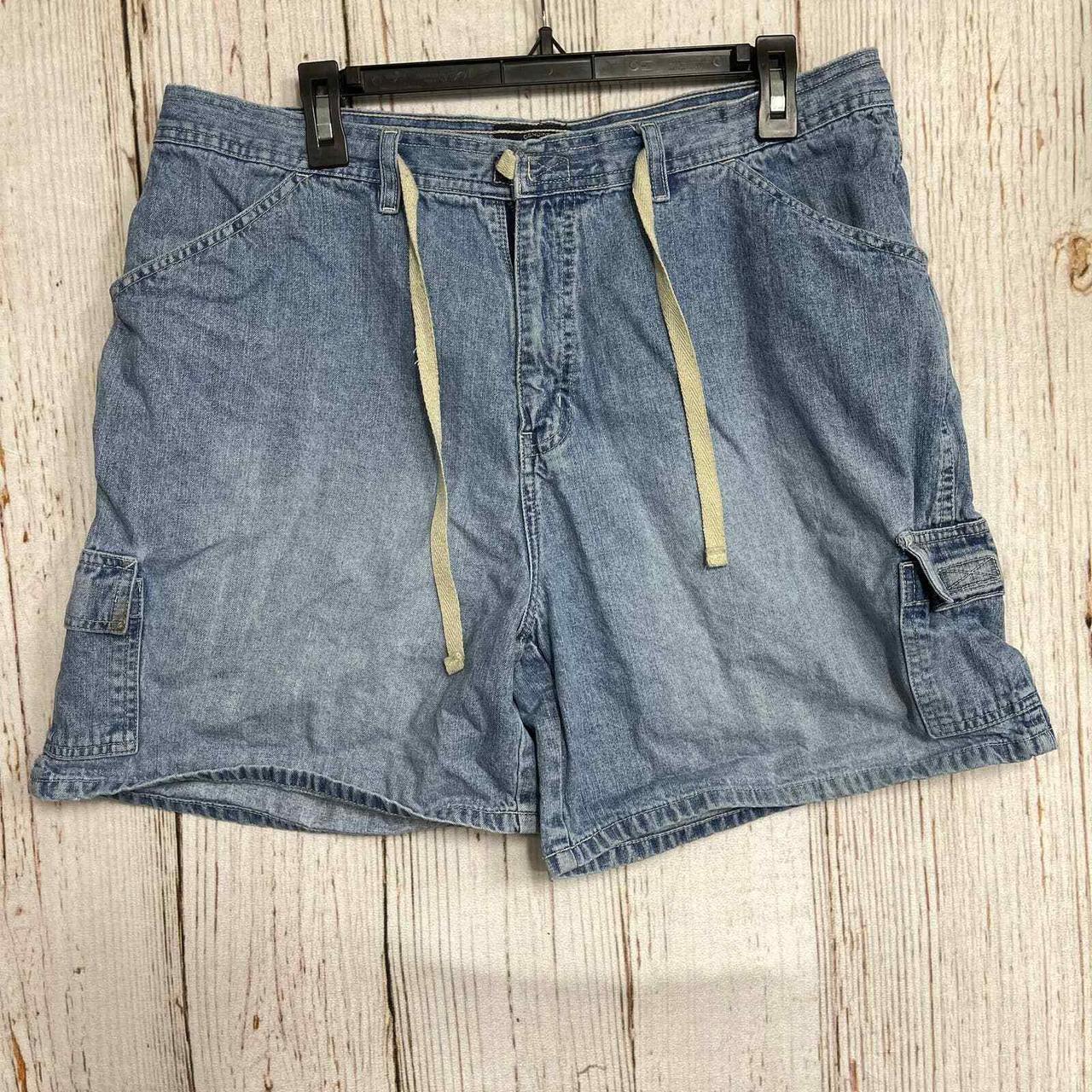 Sonoma Denim Shorts Women XL Blue Medium Wash 100... Depop