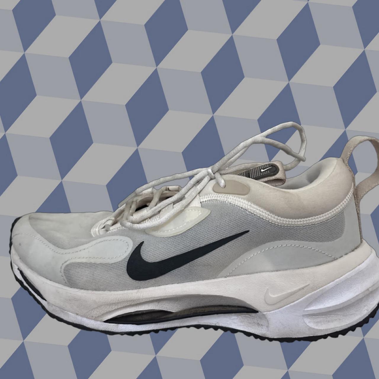 Women's Sneakers - Grey – These Nike Spark 'Phant… - image 1