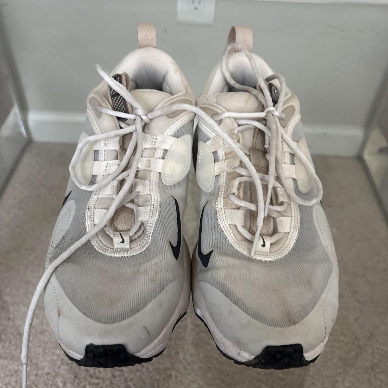 Women's Sneakers - Grey – These Nike Spark 'Phant… - image 2