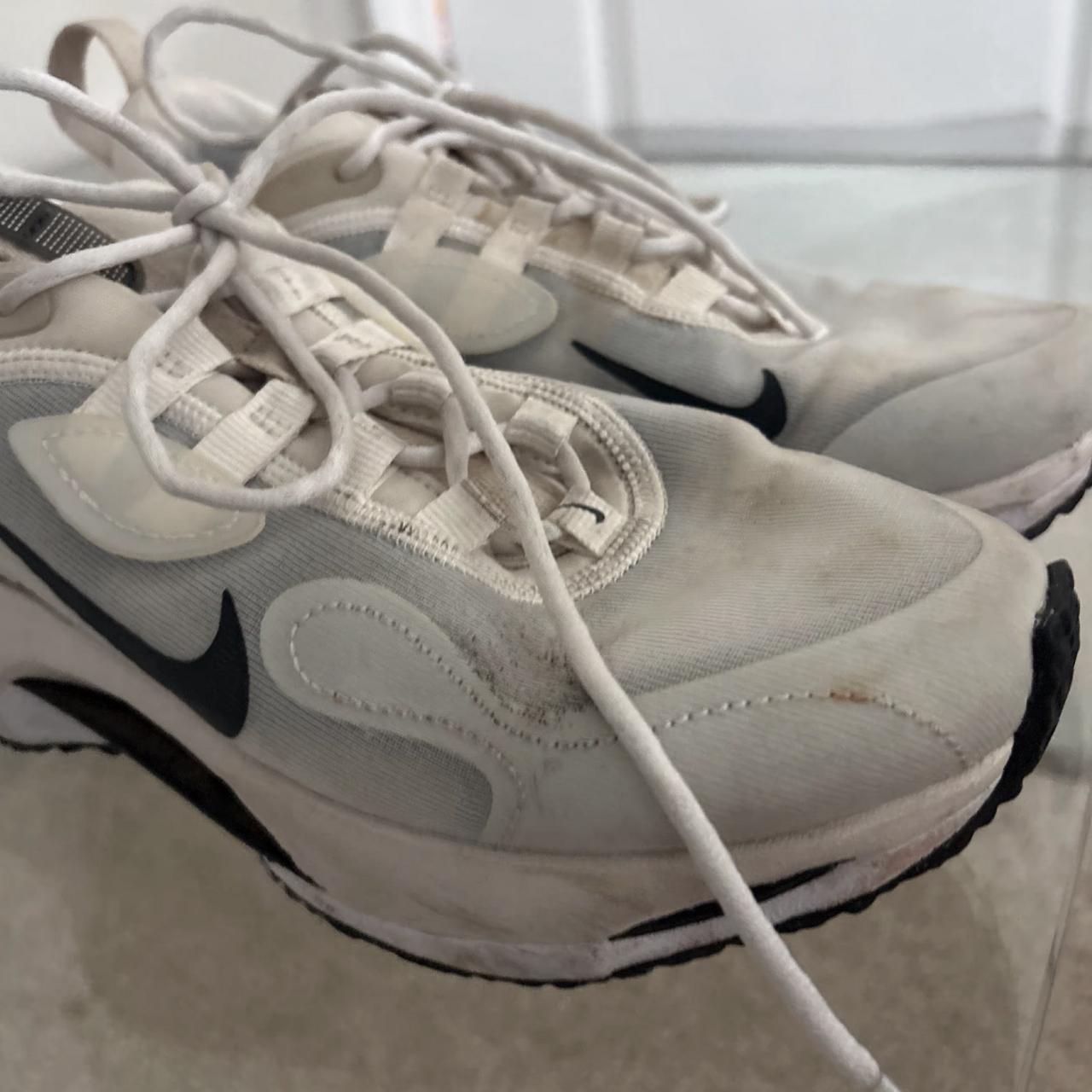 Women's Sneakers - Grey – These Nike Spark 'Phant… - image 3