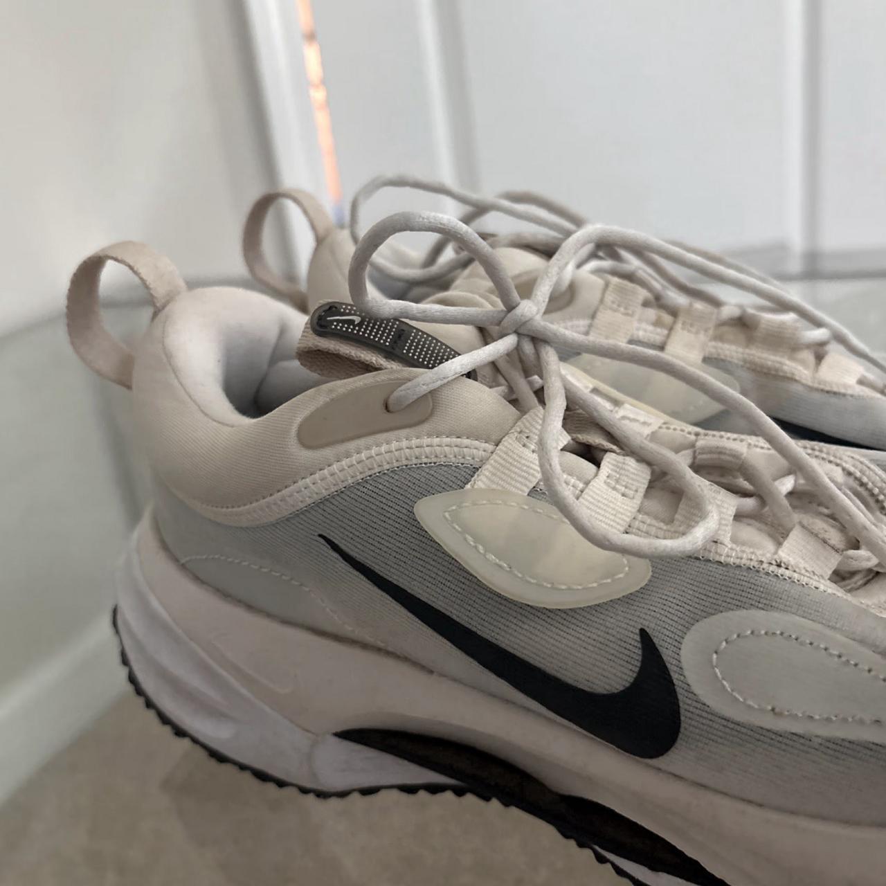 Women's Sneakers - Grey – These Nike Spark 'Phant… - image 4