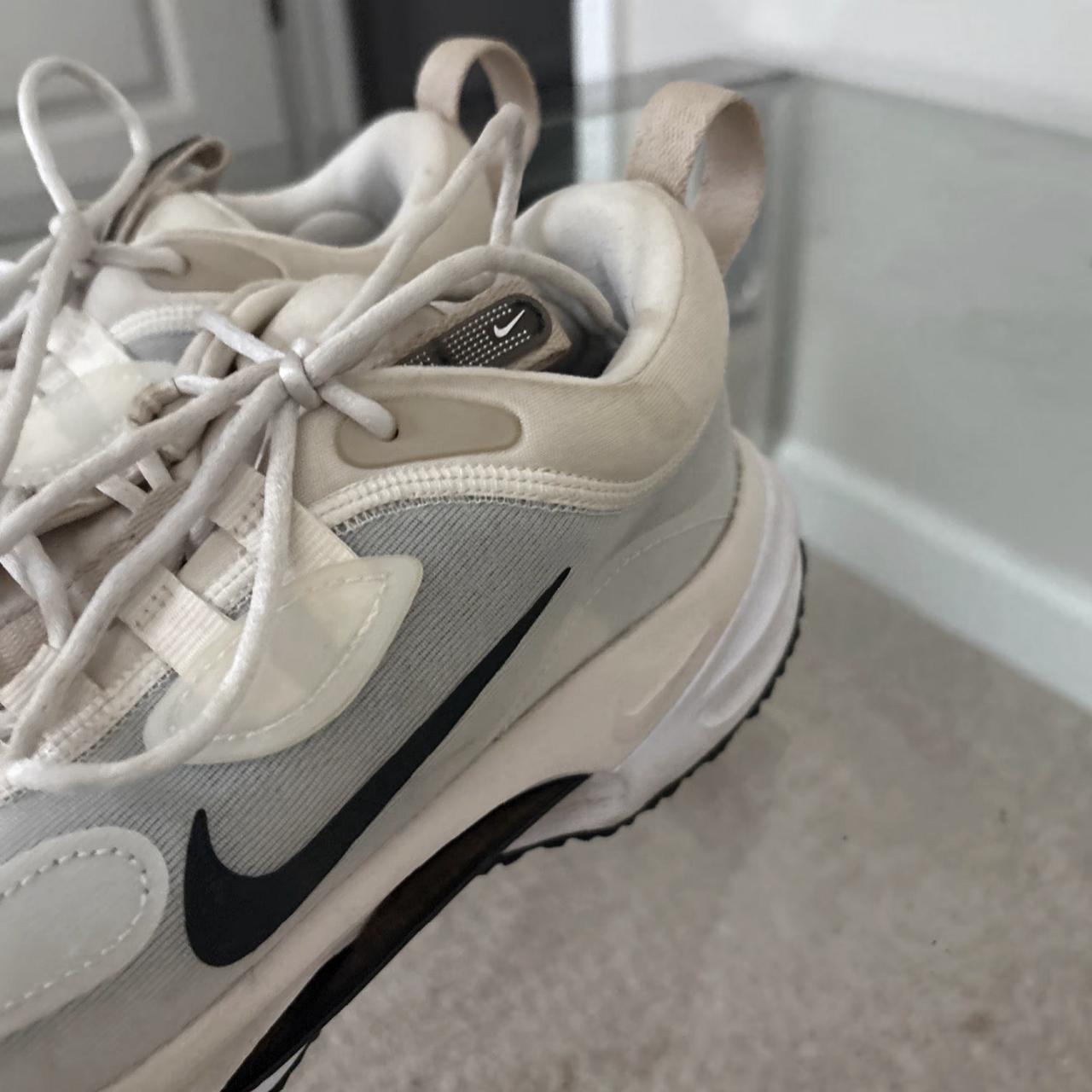 Women's Sneakers - Grey – These Nike Spark 'Phant… - image 6