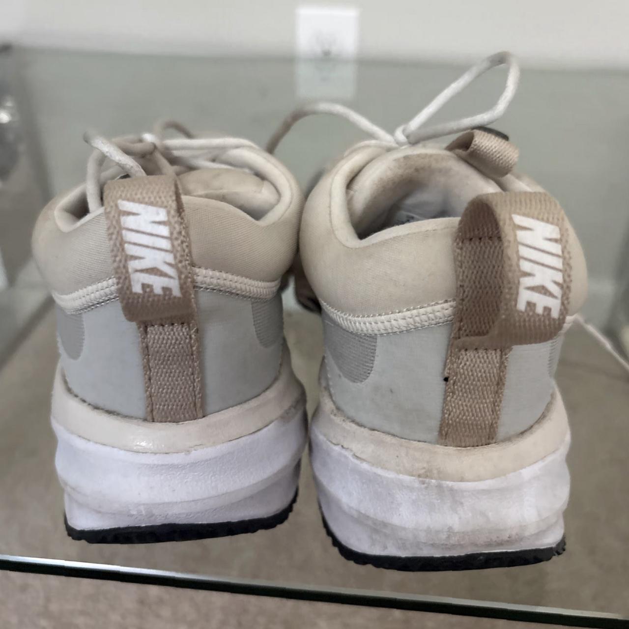 Women's Sneakers - Grey – These Nike Spark 'Phant… - image 7