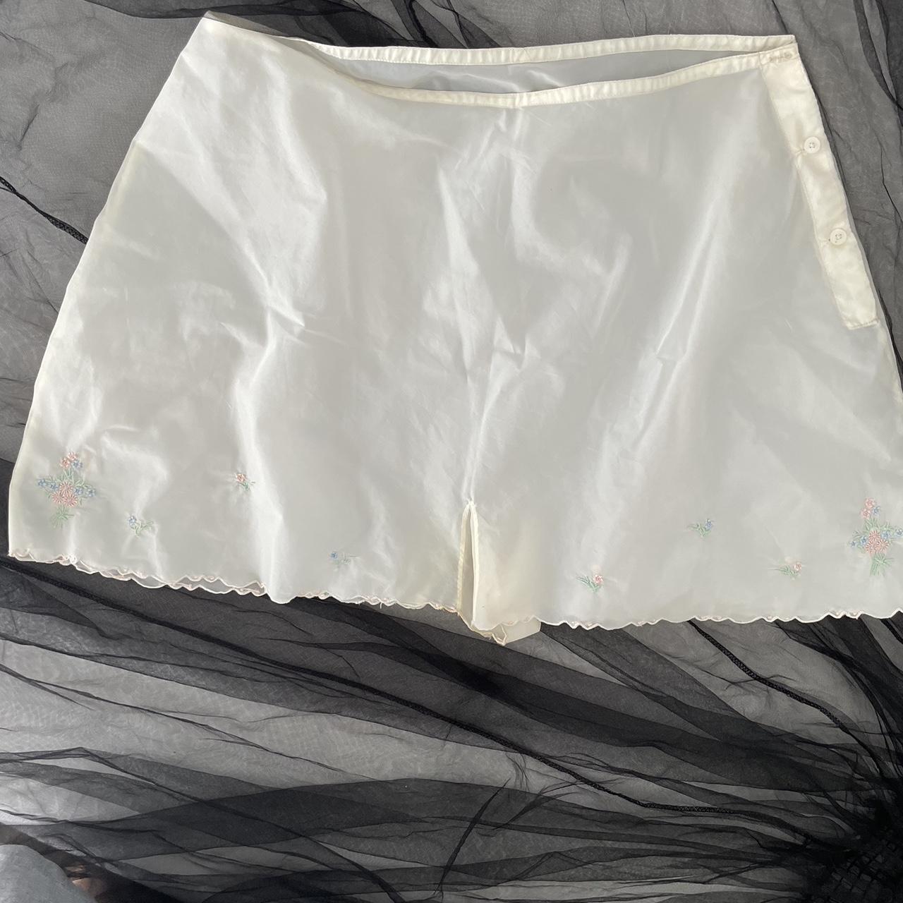 Vintage 40s 50s Bloomers Embroidered nylon high... - Depop